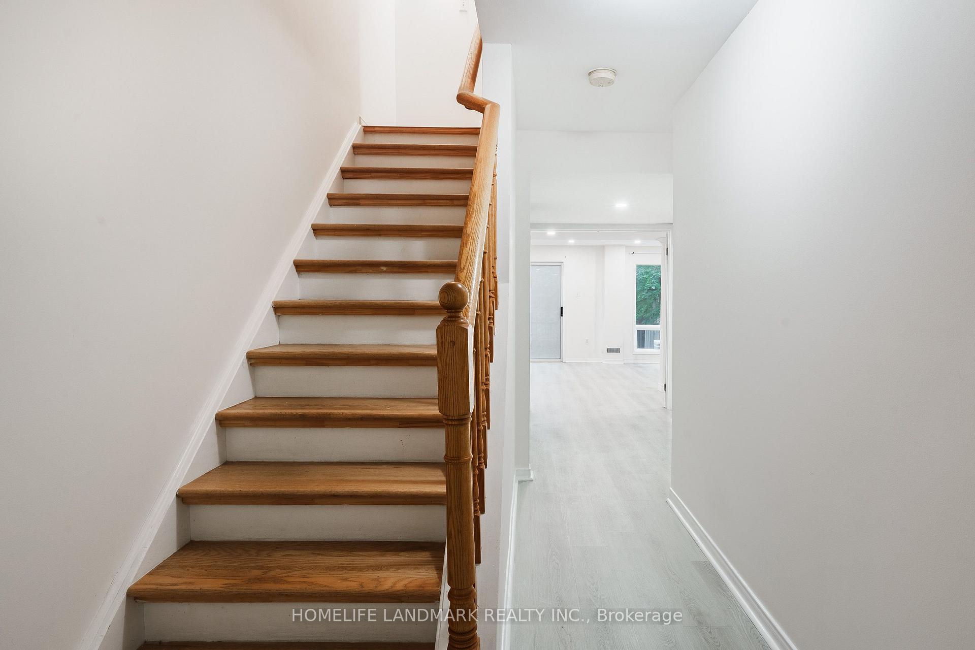 Photo 10 of Unit 103, 2945 Thomas Street, Mississauga, Central Erin Mills — HOMEH