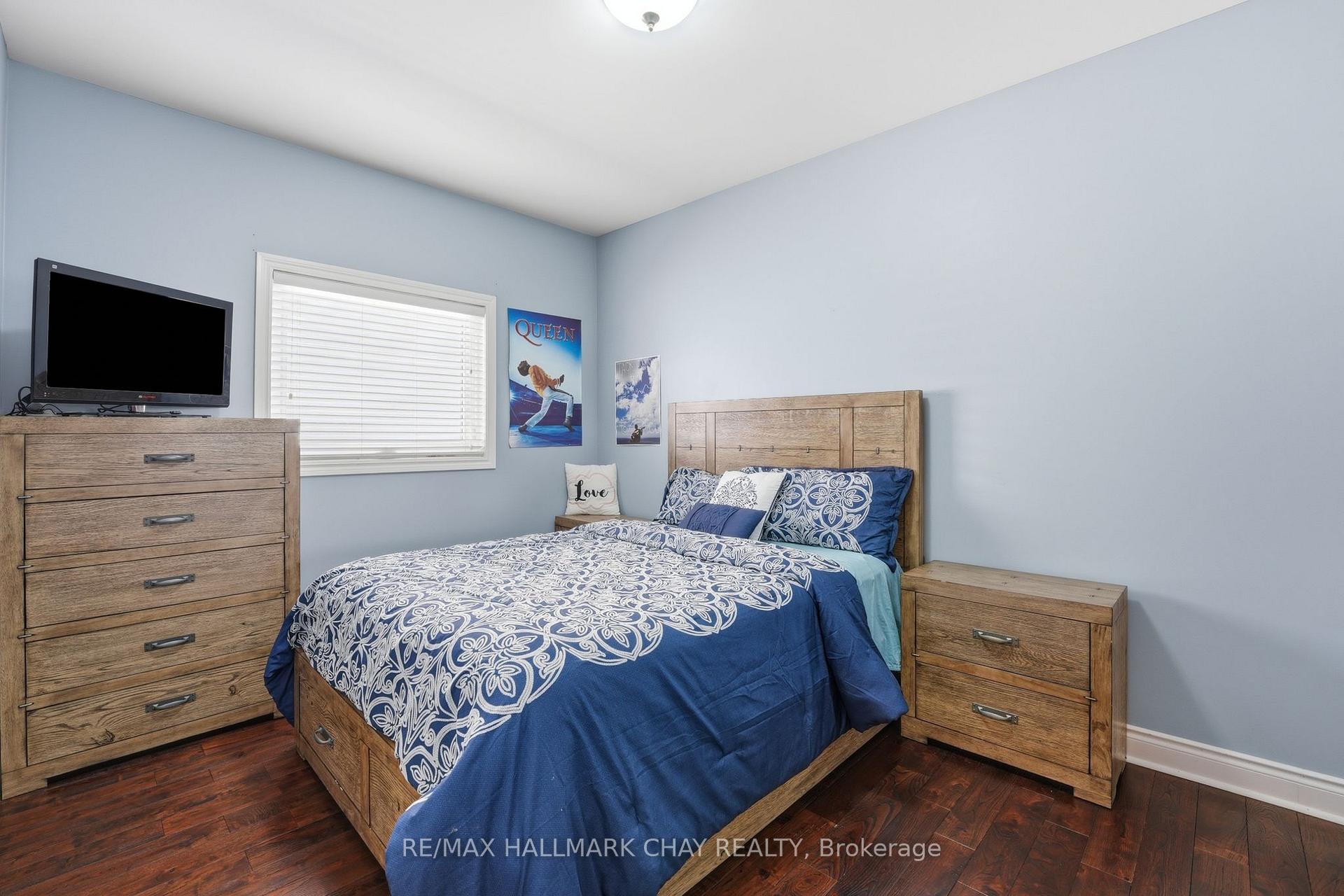 Photo 18 of 50 Thicketwood Avenue, Barrie, Painswick South — HOMEH