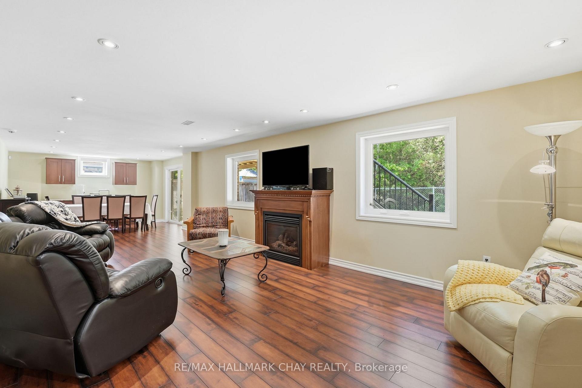 Photo 20 of 50 Thicketwood Avenue, Barrie, Painswick South — HOMEH