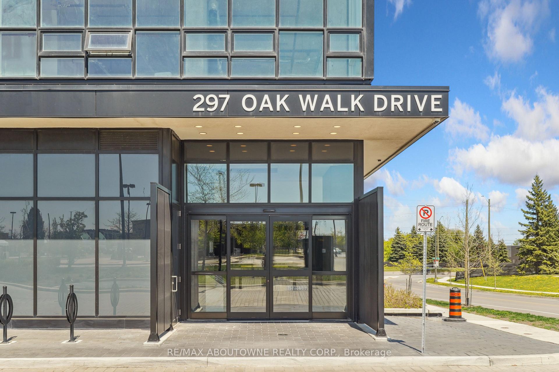 Photo of Unit 1605, 297 Oak Walk Drive