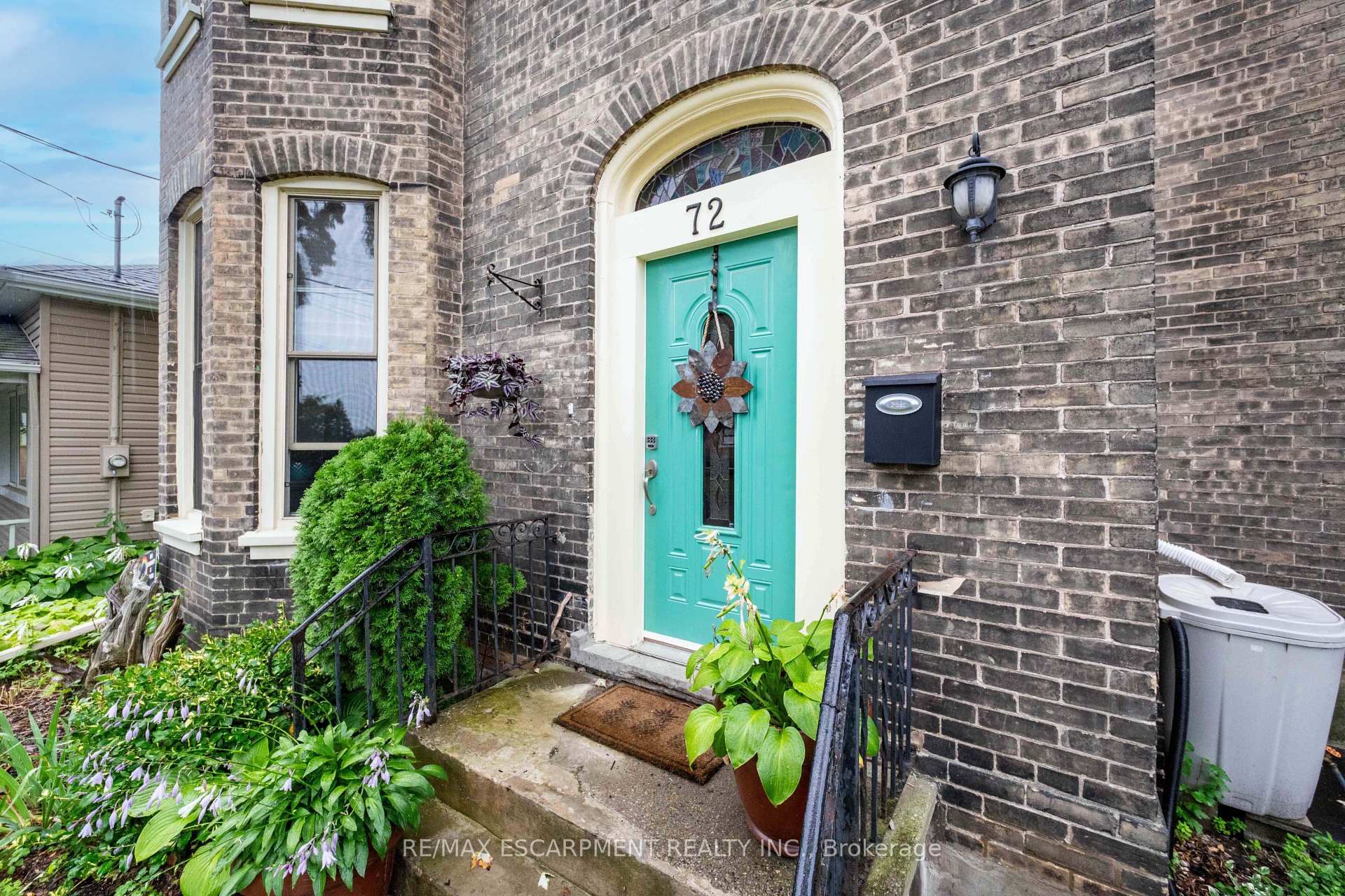 Photo 13 of 72 Pearl Street, Brantford, Downtown Core — HOMEH