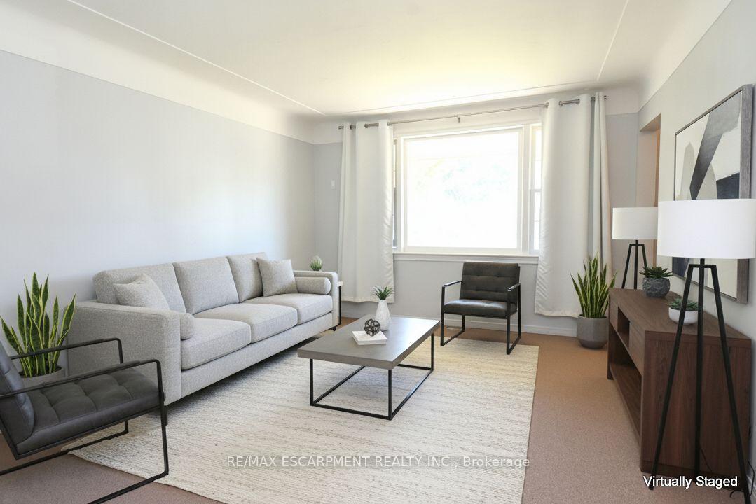 Photo 13 of 39 Chester Road, Hamilton, Stoney Creek — HOMEH