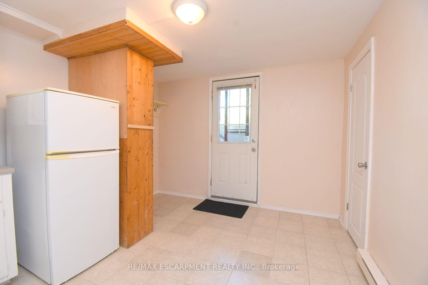 Photo 39 of 39 Chester Road, Hamilton, Stoney Creek — HOMEH