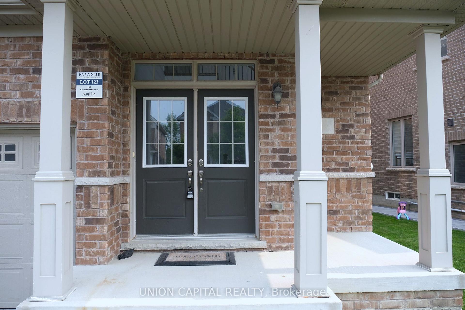 Photo 2 of 168 Roy Harper Avenue, Aurora, Rural Aurora — HOMEH