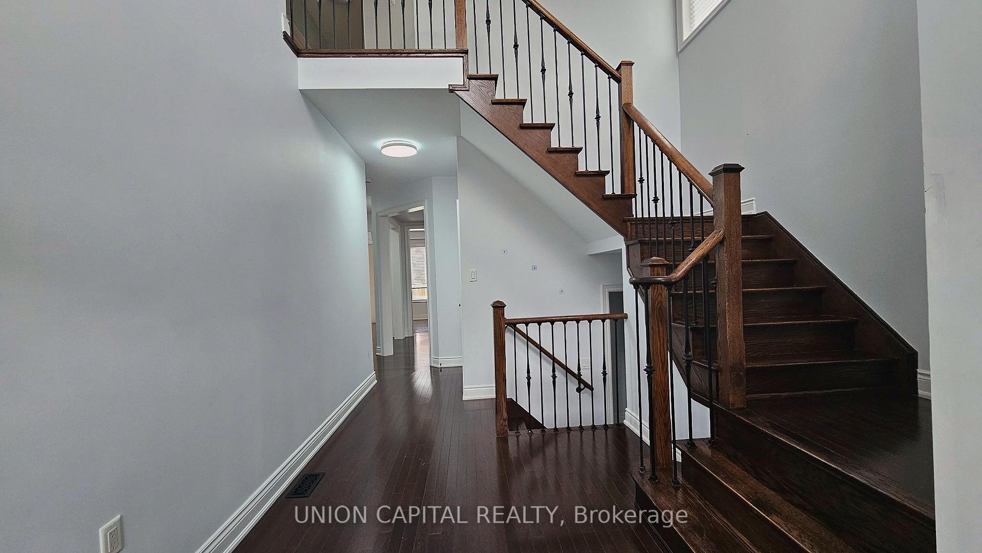 Photo 3 of 168 Roy Harper Avenue, Aurora, Rural Aurora — HOMEH
