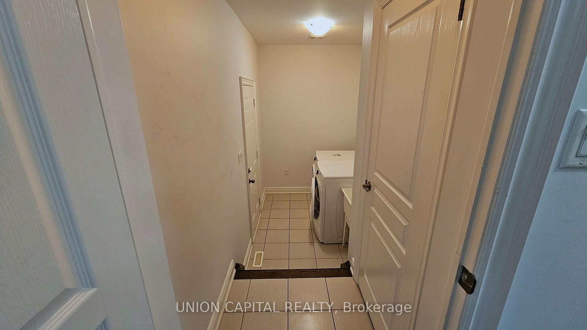 Photo 9 of 168 Roy Harper Avenue, Aurora, Rural Aurora — HOMEH