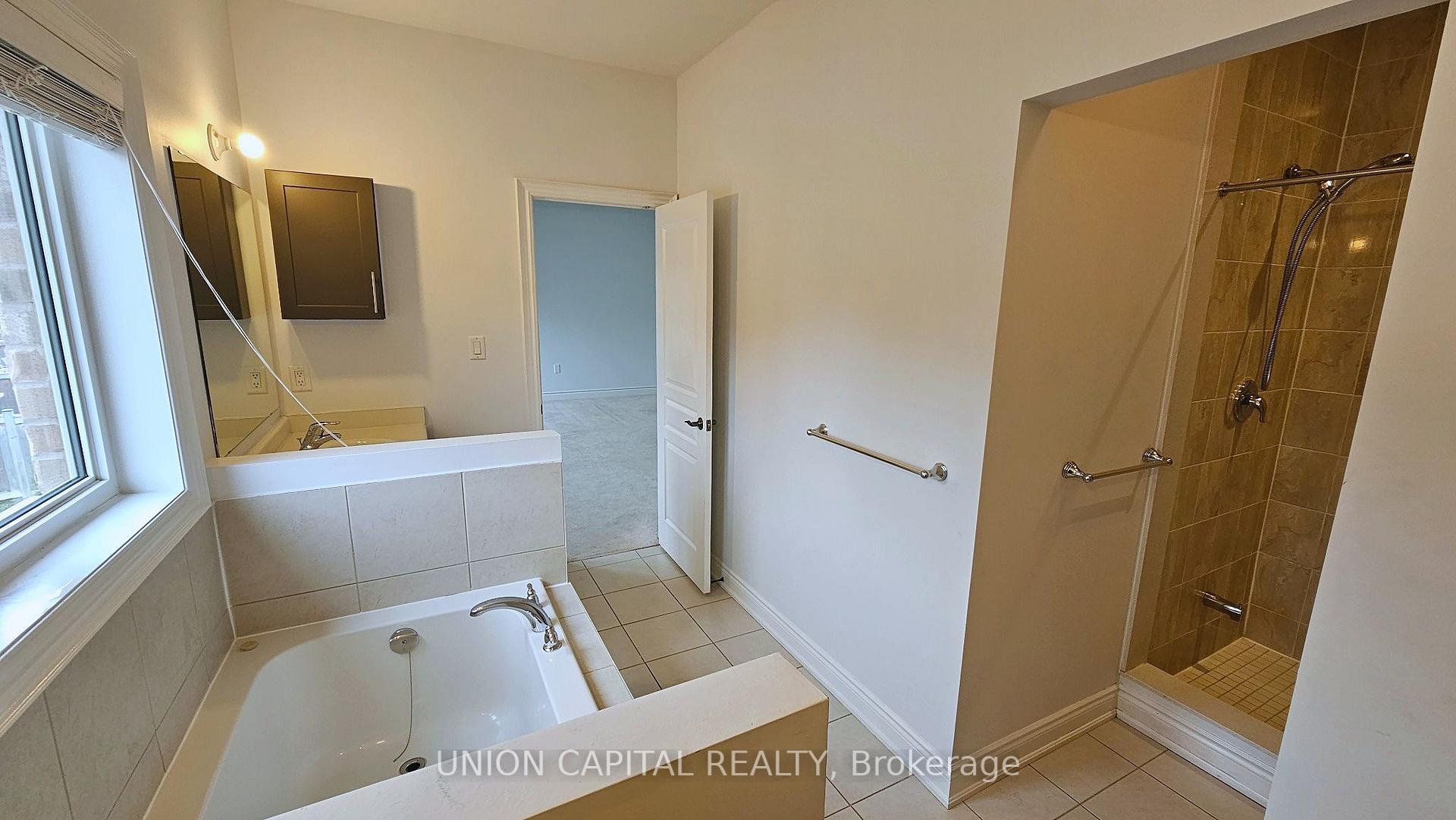 Photo 17 of 168 Roy Harper Avenue, Aurora, Rural Aurora — HOMEH