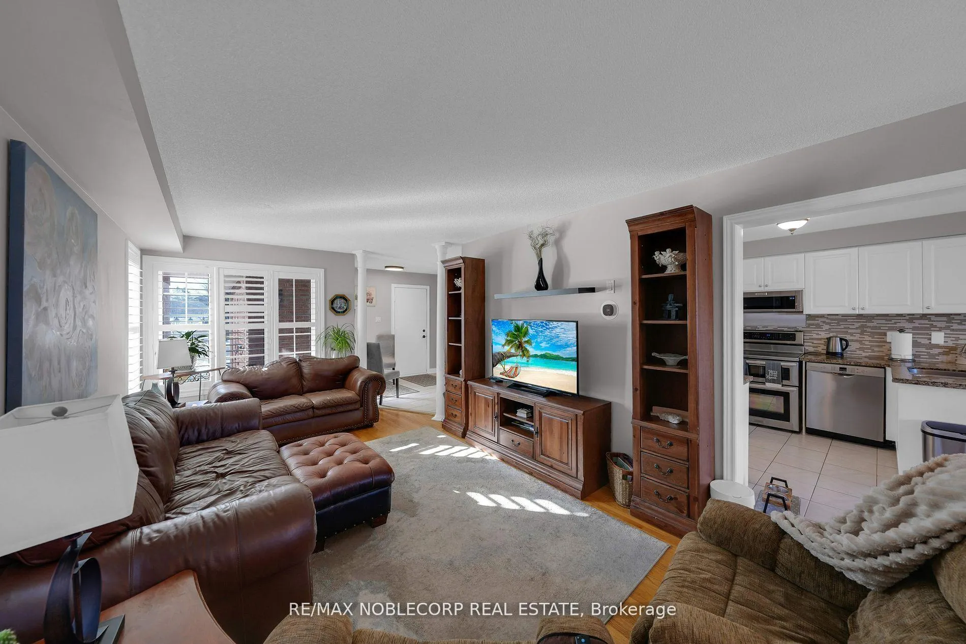 Photo 7 of 11 Royalton Drive, Caledon, Bolton East — HOMEH