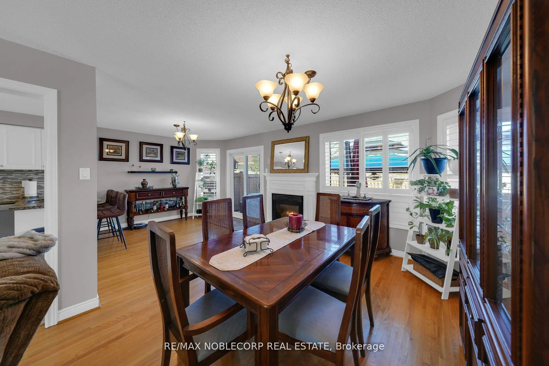 Photo 8 of 11 Royalton Drive, Caledon, Bolton East — HOMEH