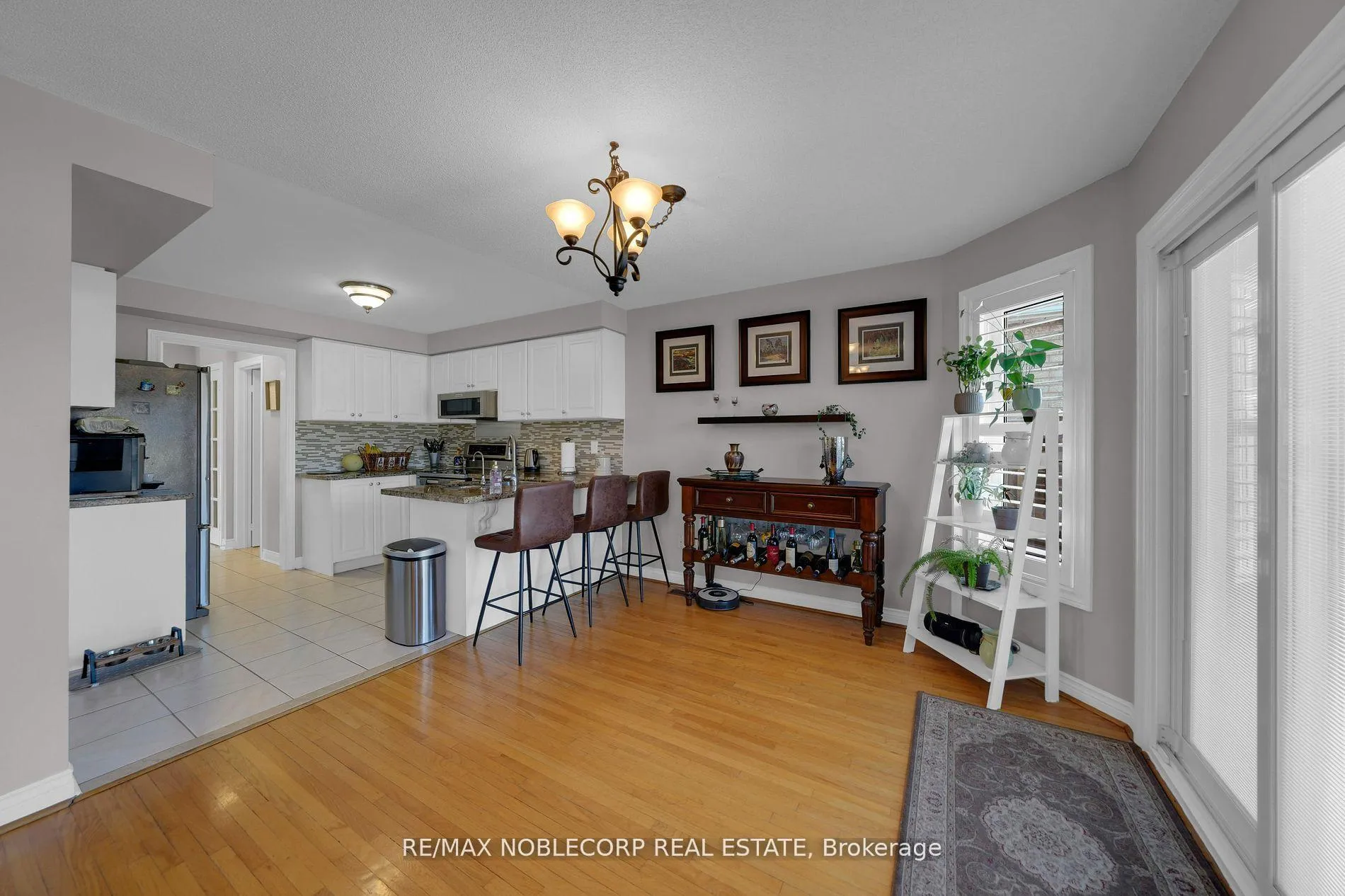 Photo 12 of 11 Royalton Drive, Caledon, Bolton East — HOMEH
