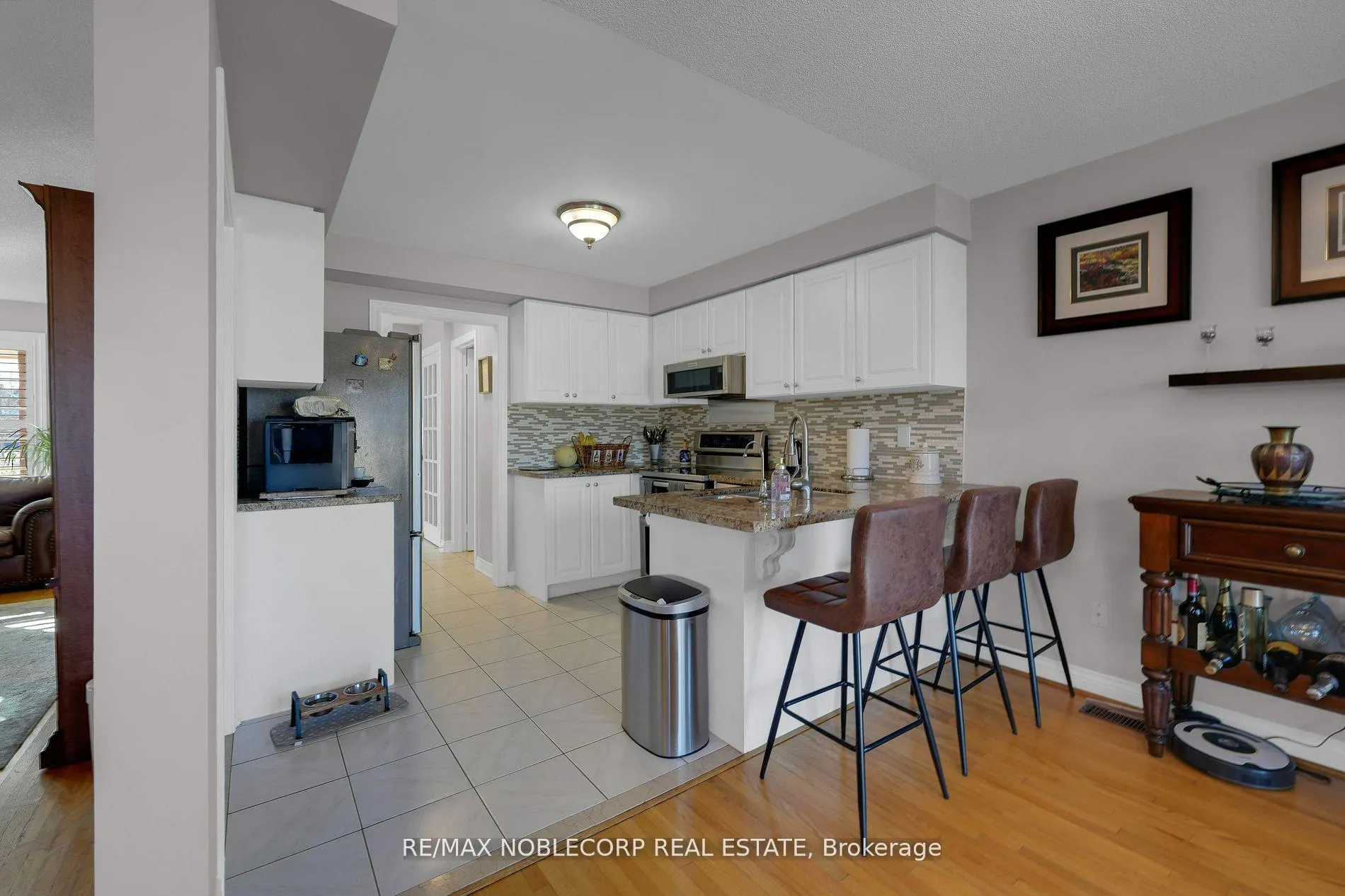 Photo 13 of 11 Royalton Drive, Caledon, Bolton East — HOMEH