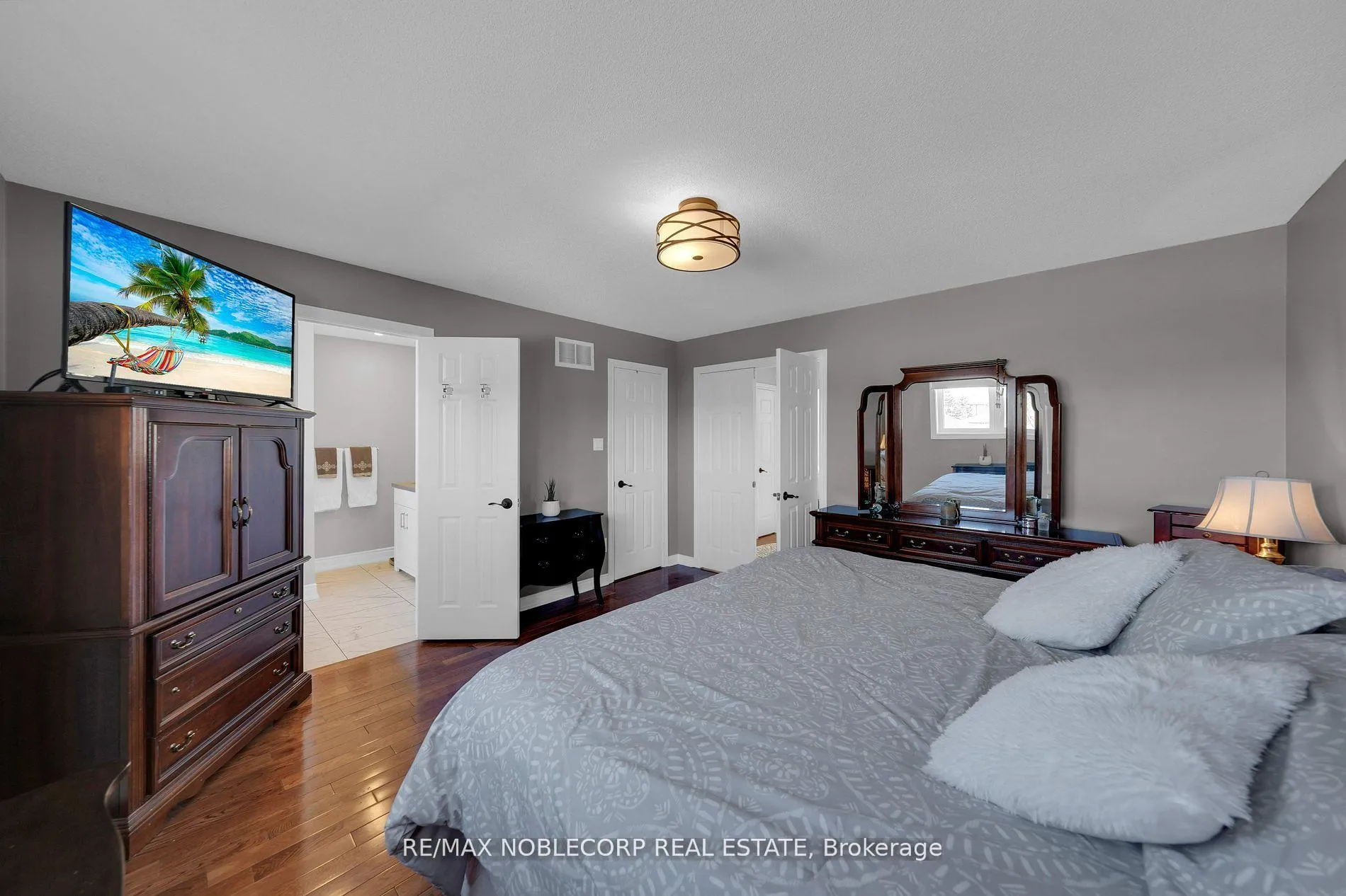Photo 24 of 11 Royalton Drive, Caledon, Bolton East — HOMEH