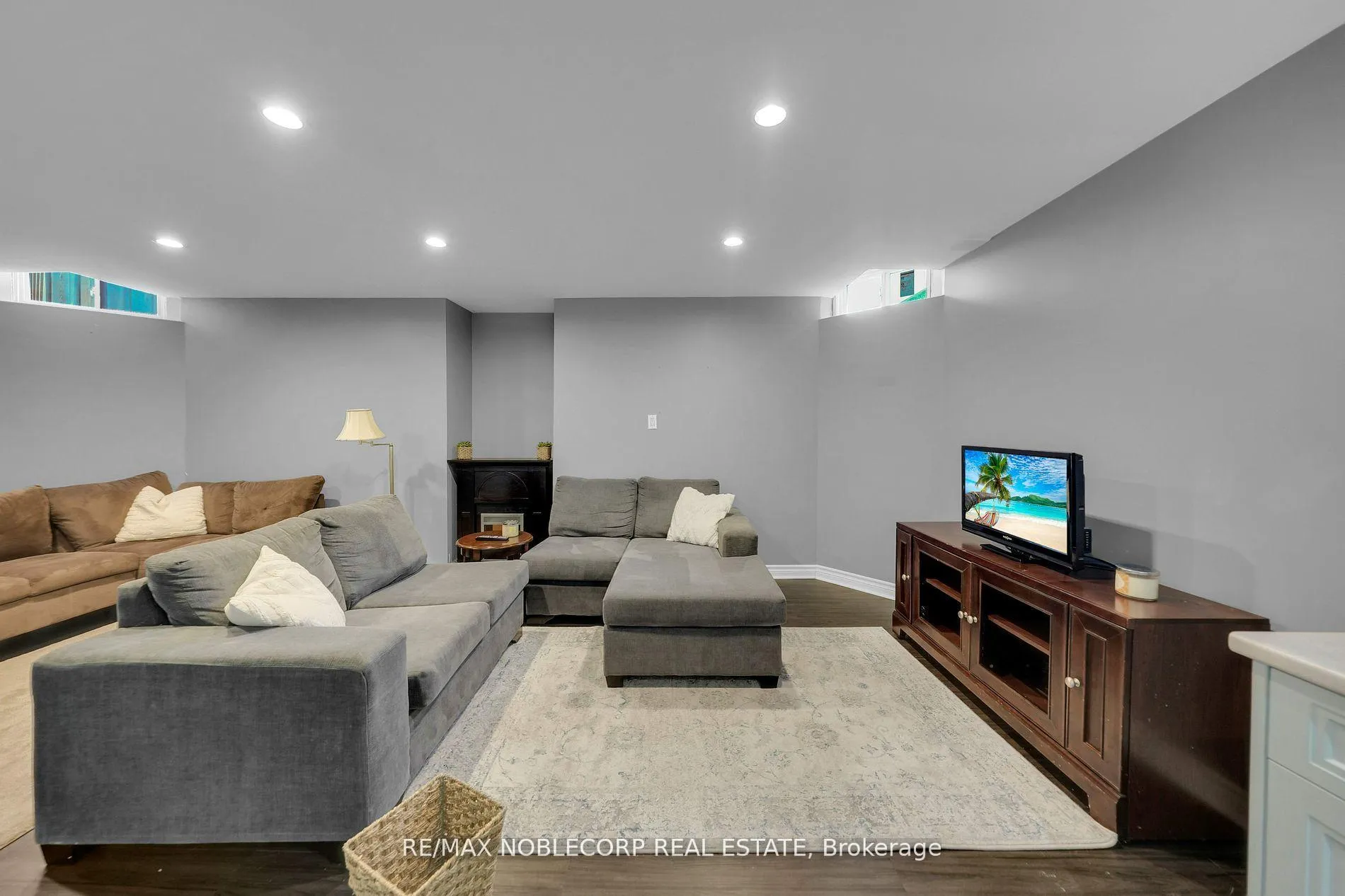 Photo 41 of 11 Royalton Drive, Caledon, Bolton East — HOMEH