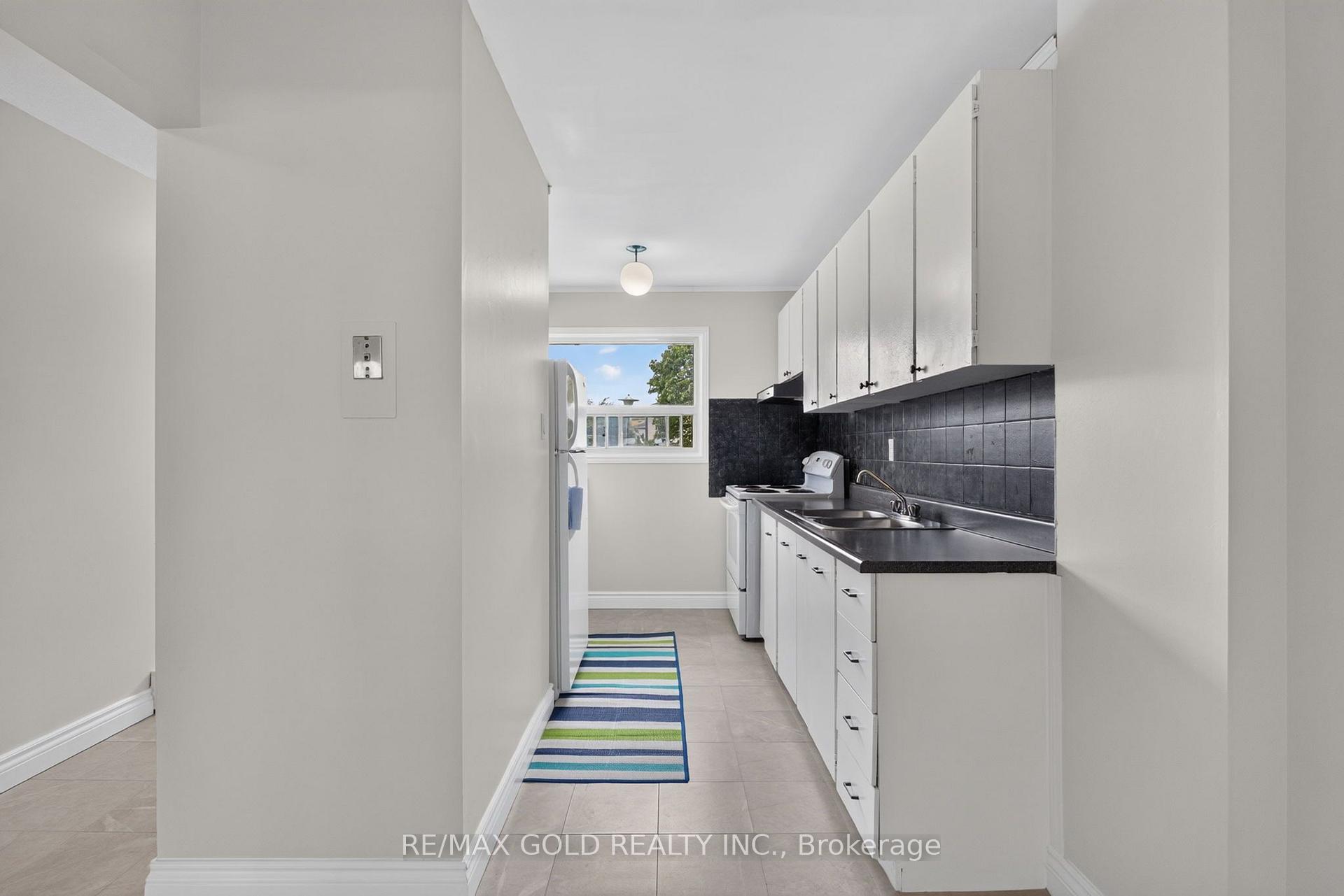 Photo 5 of 13 Gold Pine Court, Brampton, Northgate — HOMEH