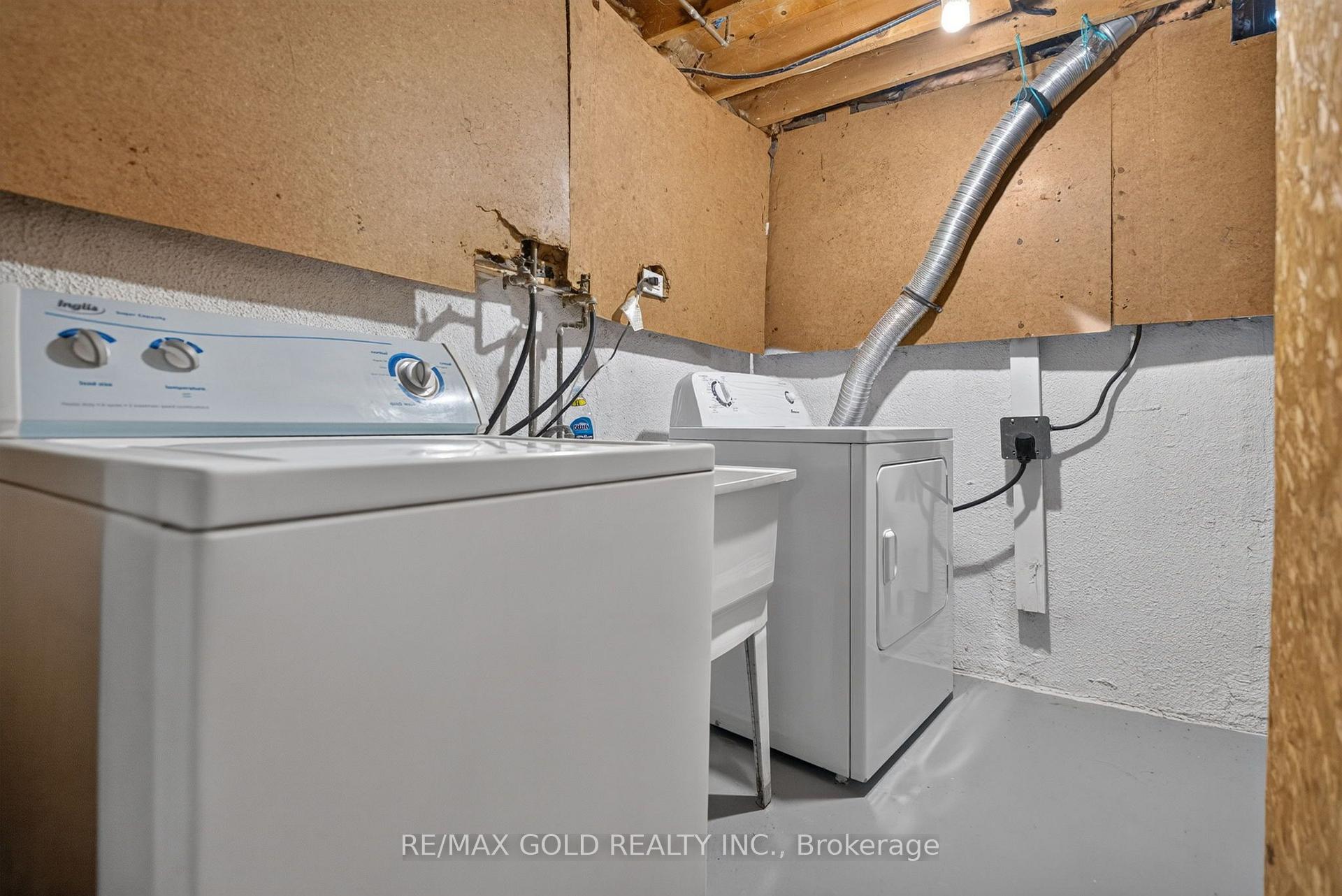 Photo 32 of 13 Gold Pine Court, Brampton, Northgate — HOMEH