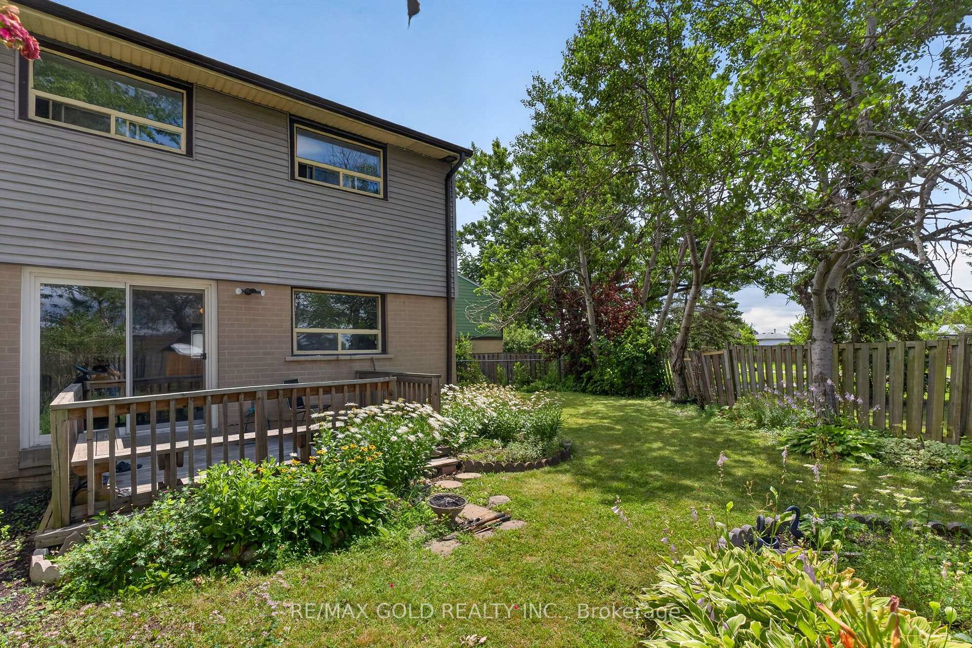 Photo 42 of 13 Gold Pine Court, Brampton, Northgate — HOMEH