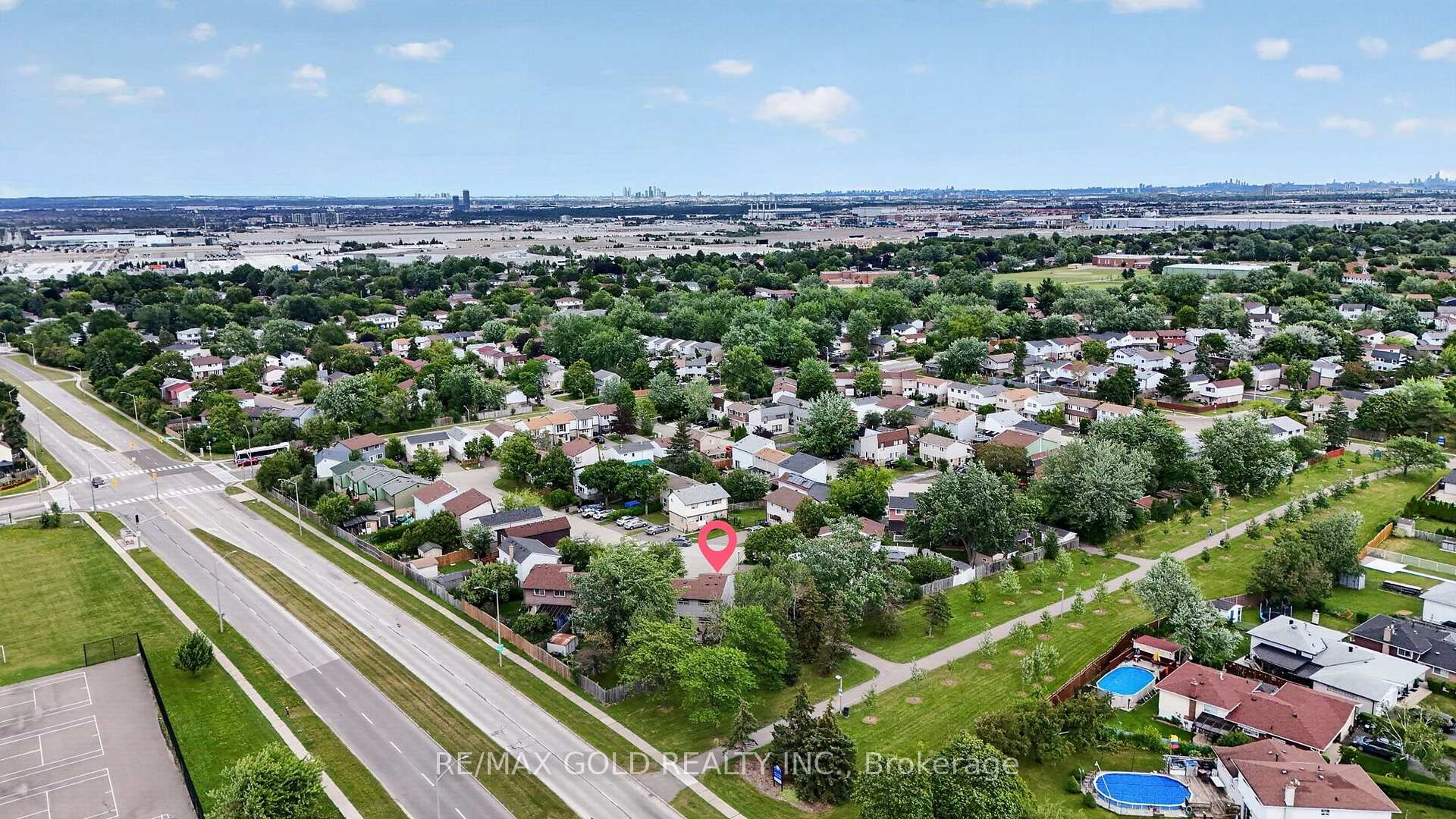 Photo 44 of 13 Gold Pine Court, Brampton, Northgate — HOMEH