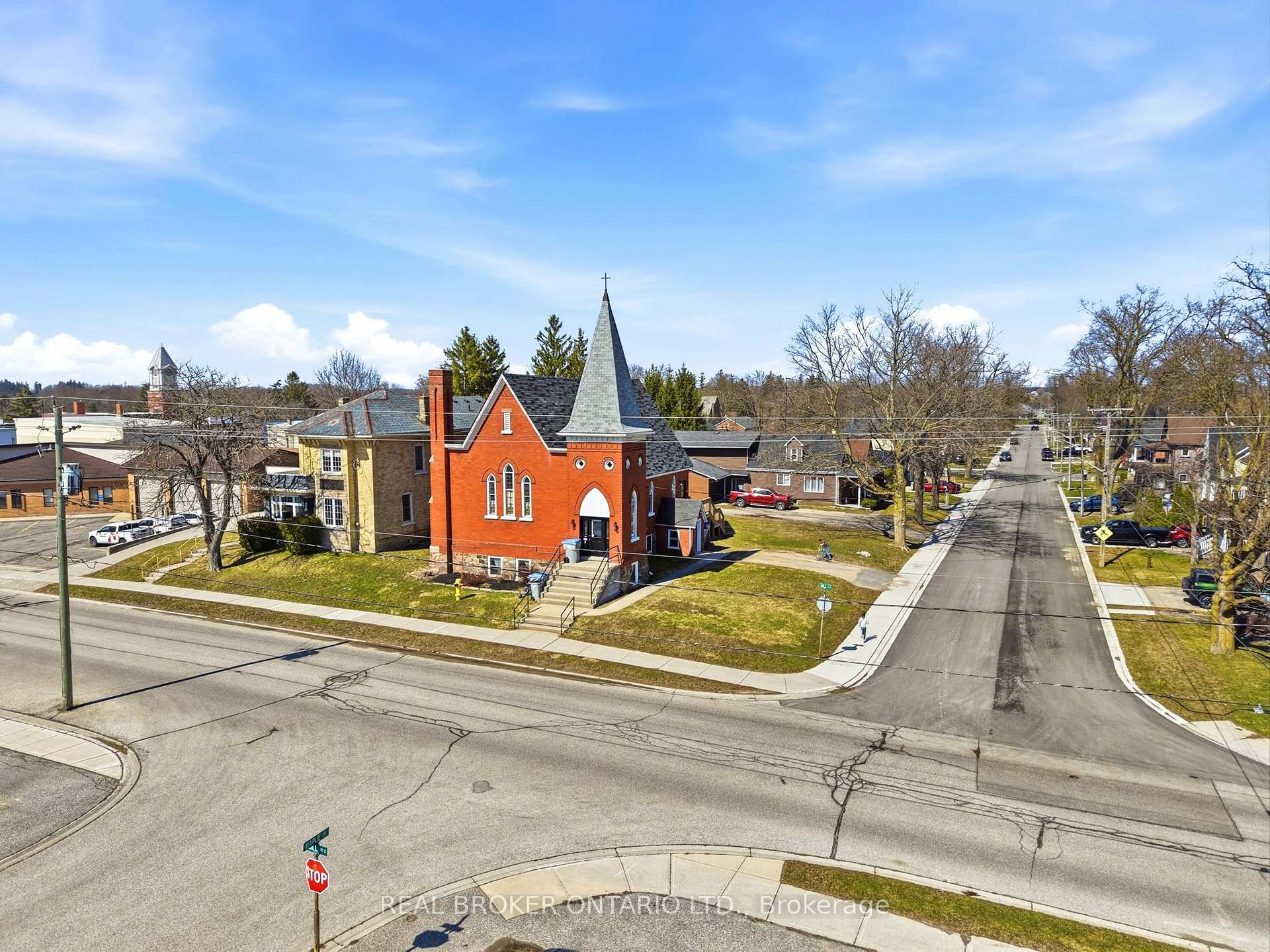Photo 29 of 20 Mill Street E, Perth East, Milverton — HOMEH