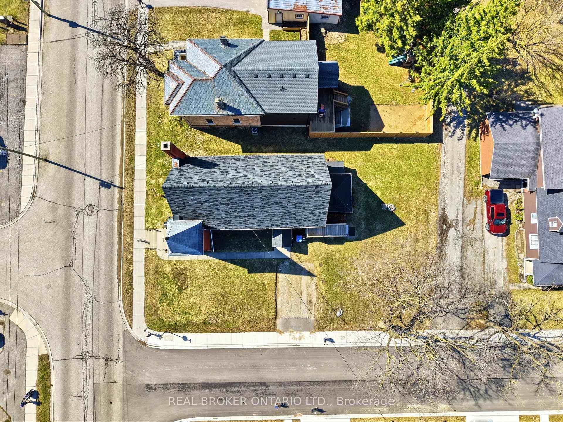 Photo 32 of 20 Mill Street E, Perth East, Milverton — HOMEH