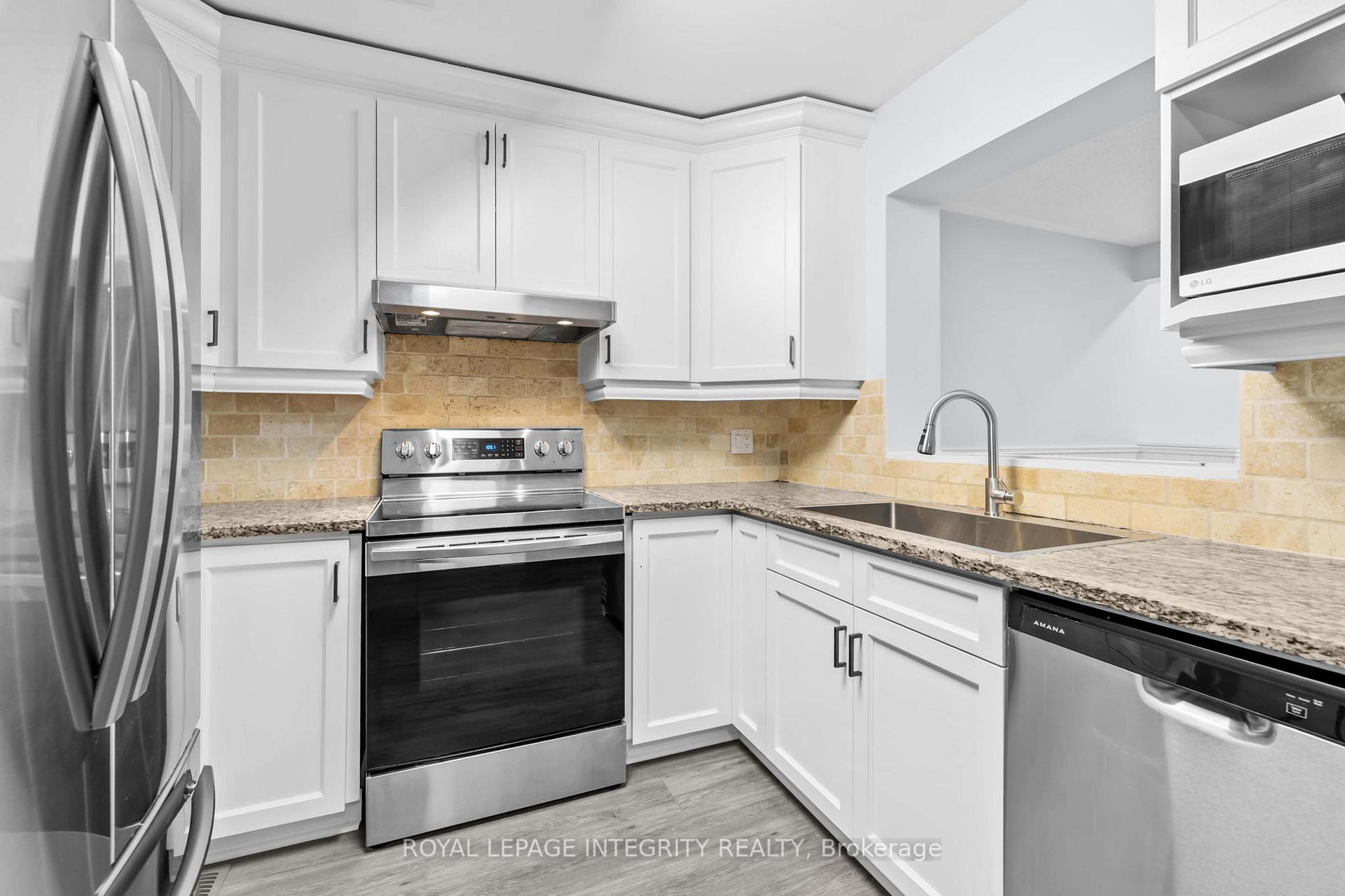 Photo 5 of 3 Kalbrook Street, Ottawa, Kanata - Kanata Lakes/Heritage Hills — HOMEH