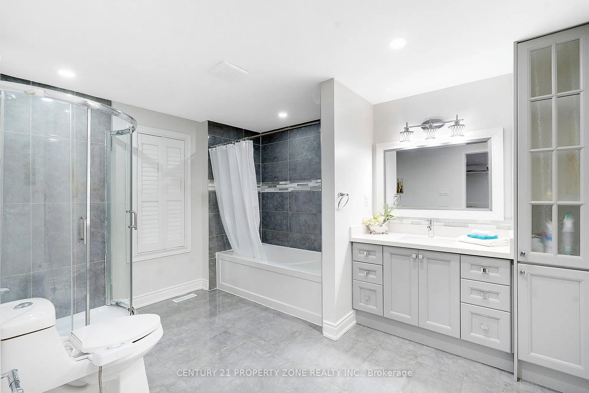 Photo 38 of 15 Keystone Drive, Brampton, Brampton South — HOMEH