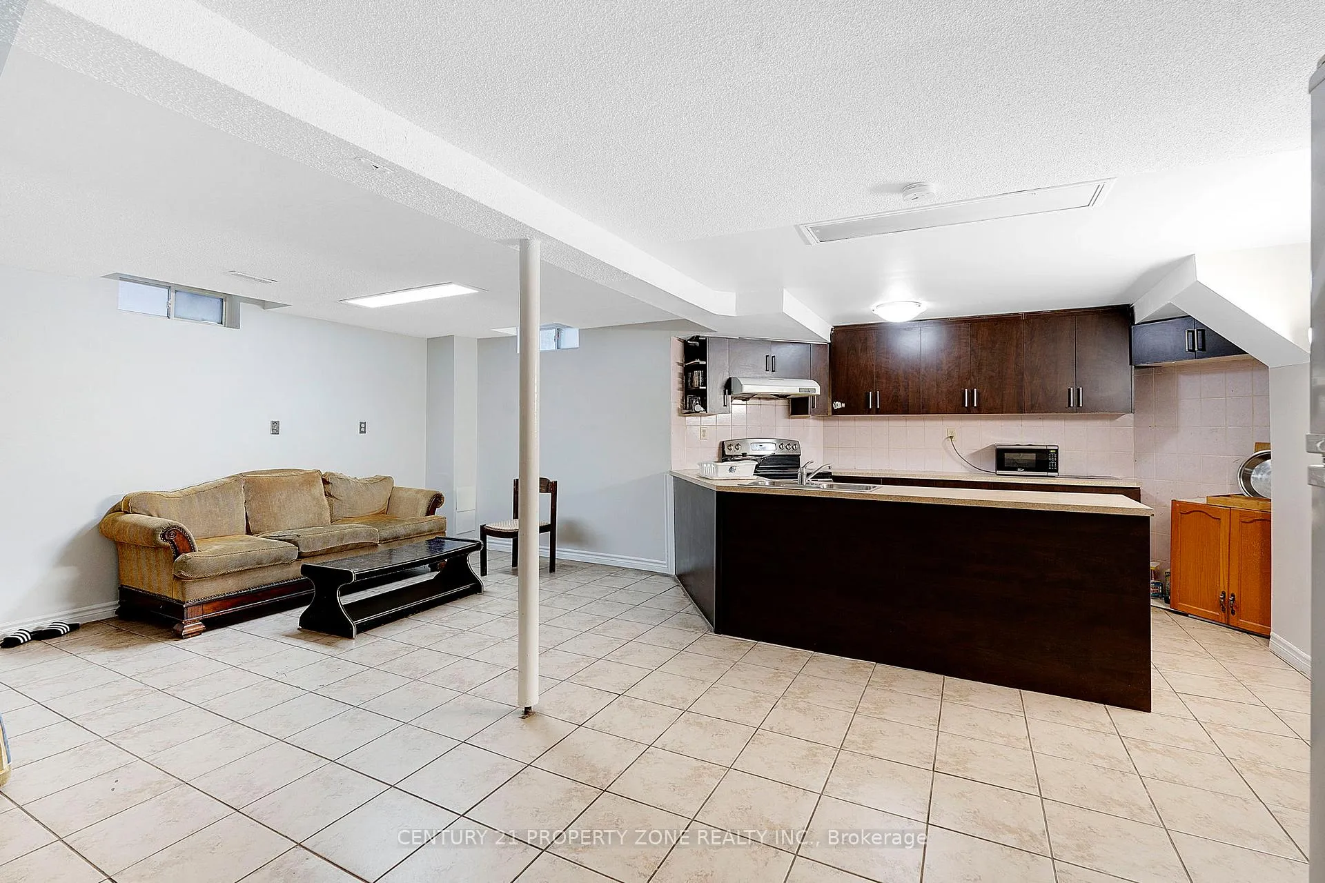 Photo 42 of 15 Keystone Drive, Brampton, Brampton South — HOMEH