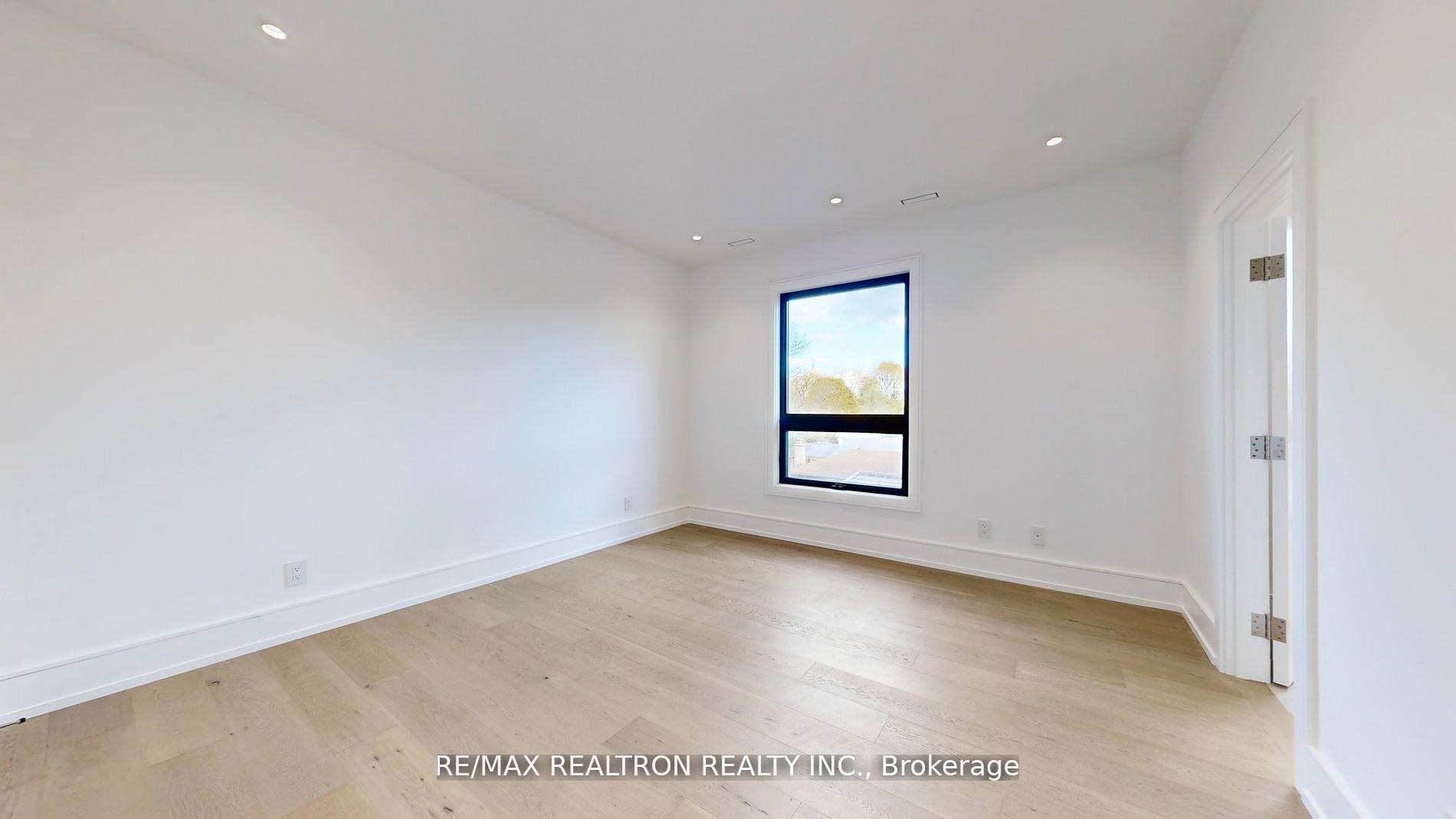 Photo 31 of 84 Murray Drive, Aurora, Aurora Highlands — HOMEH