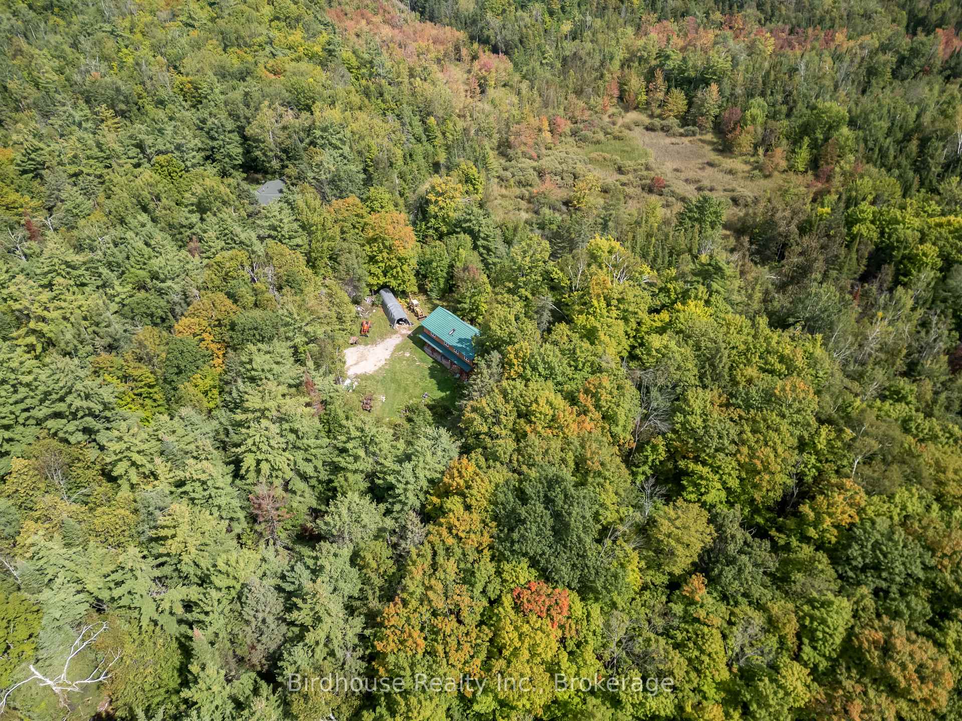 Photo 5 of 79 Honeysuckle Road, Kawartha Lakes, Laxton/Digby/Longford — HOMEH