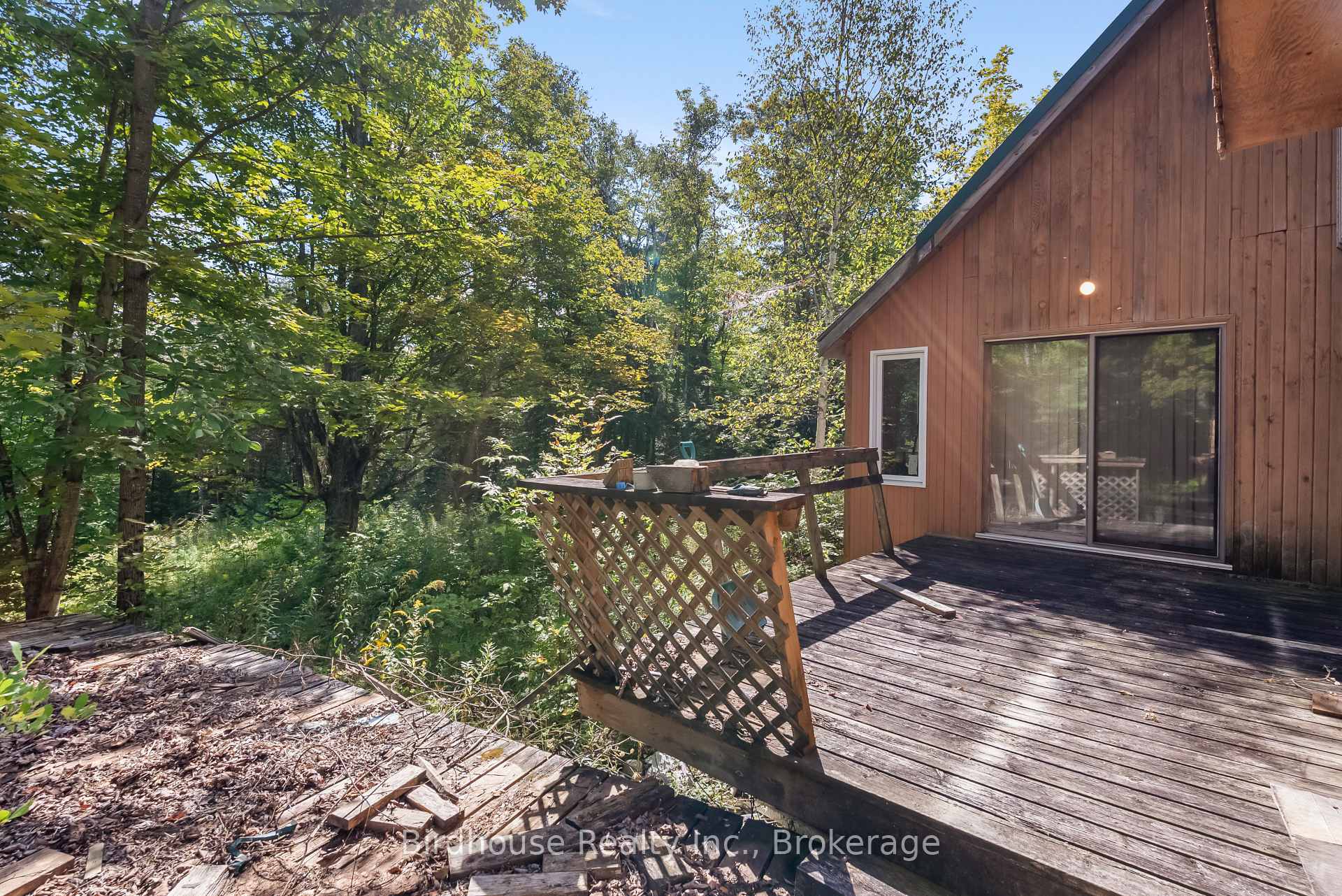 Photo 23 of 79 Honeysuckle Road, Kawartha Lakes, Laxton/Digby/Longford — HOMEH