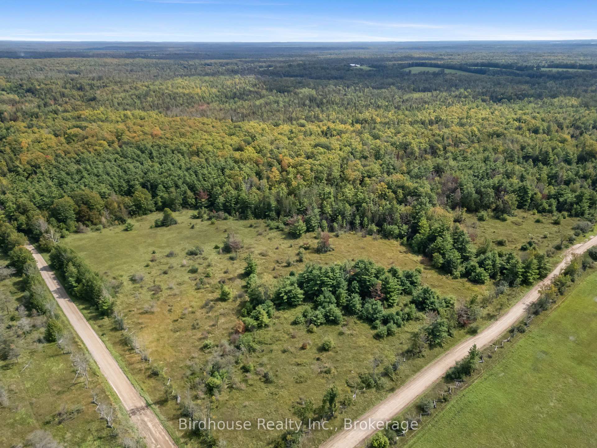 Photo 31 of 79 Honeysuckle Road, Kawartha Lakes, Laxton/Digby/Longford — HOMEH