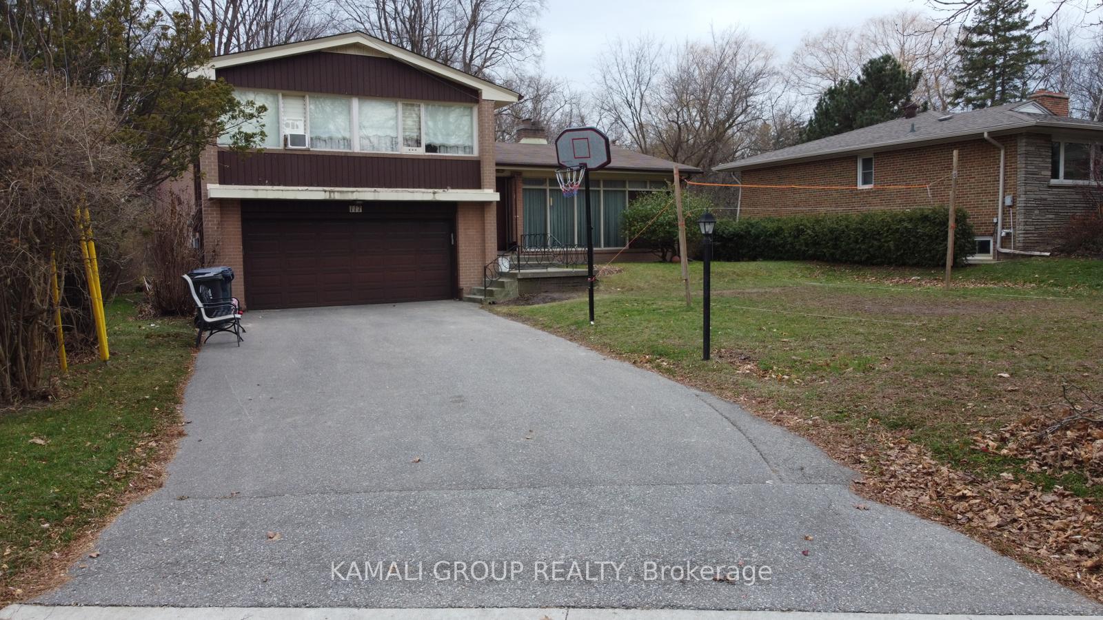 Photo 1 of 117 Citation Drive, North York, Bayview Village — HOMEH