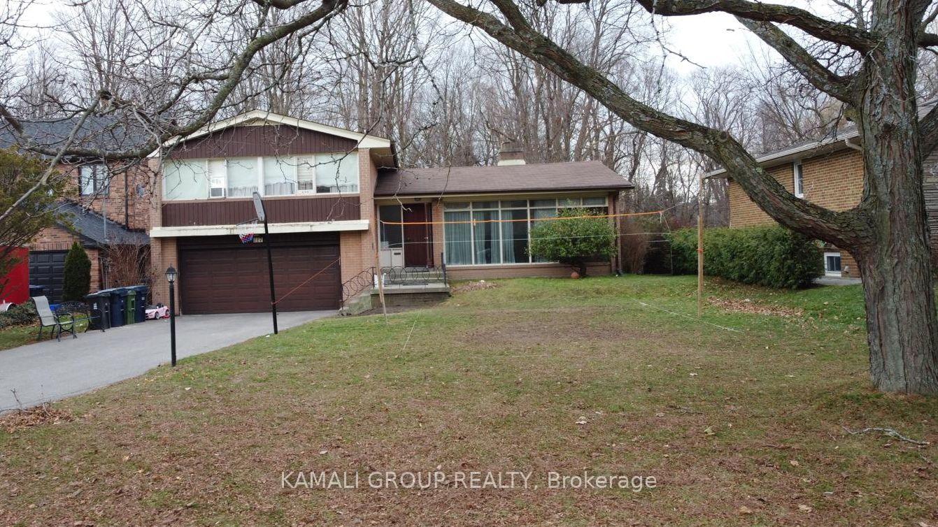 Photo 4 of 117 Citation Drive, North York, Bayview Village — HOMEH