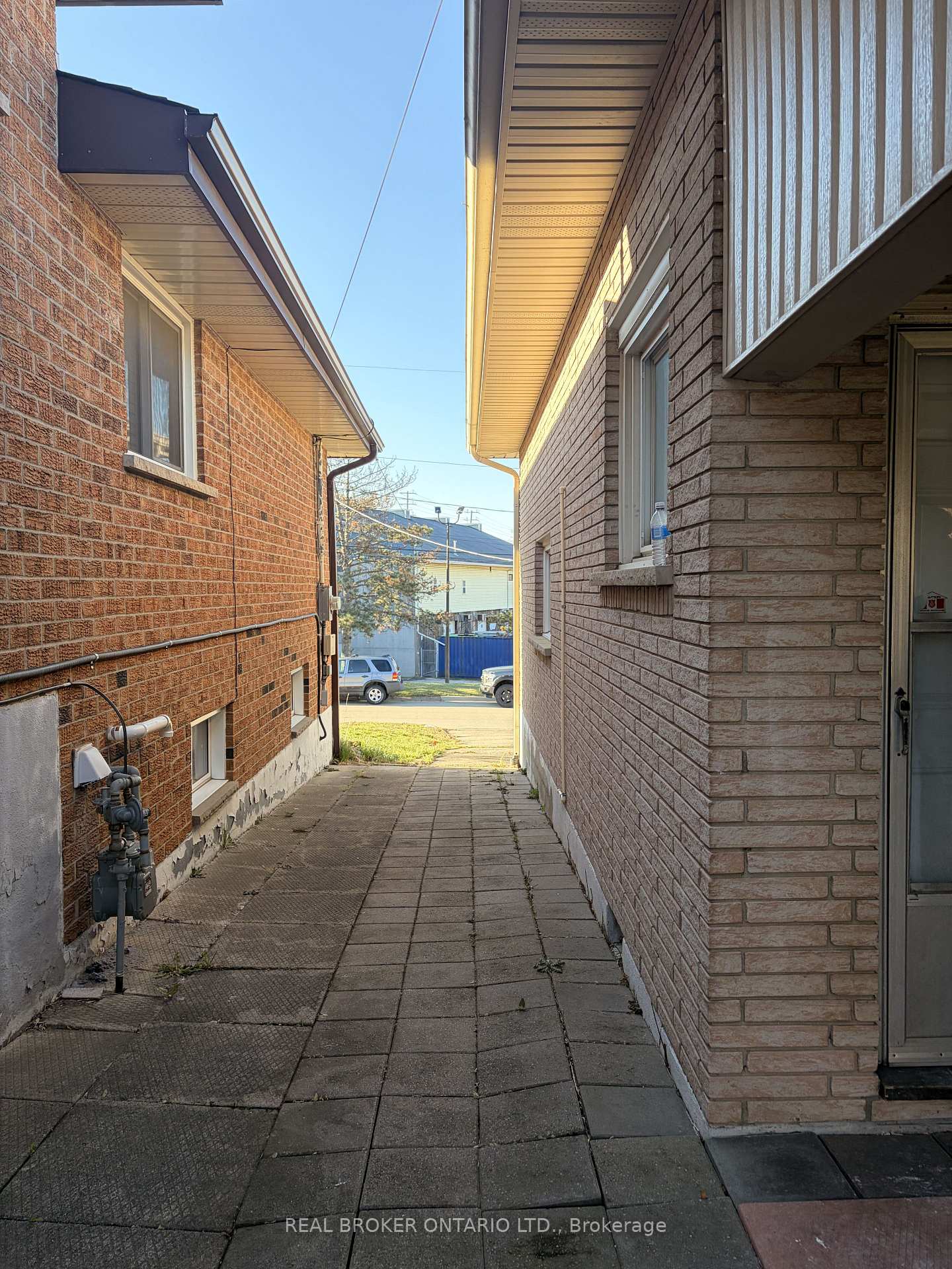 Photo 8 of 260 Bruce Street, Brantford, East Ward — HOMEH