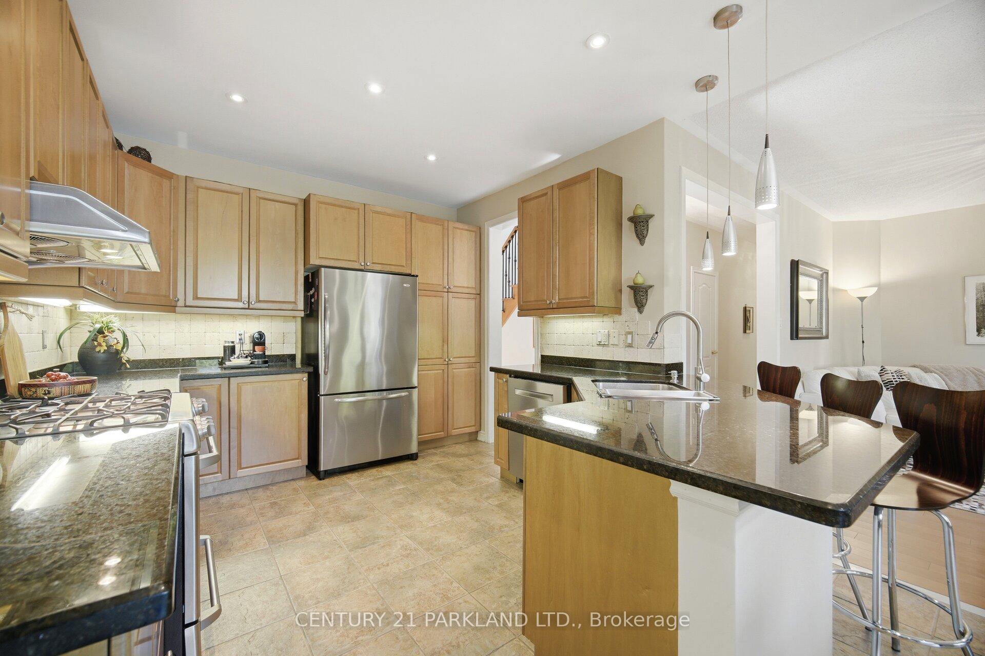 Photo 8 of 148 Vellore Avenue, Vaughan, Vellore Village — HOMEH