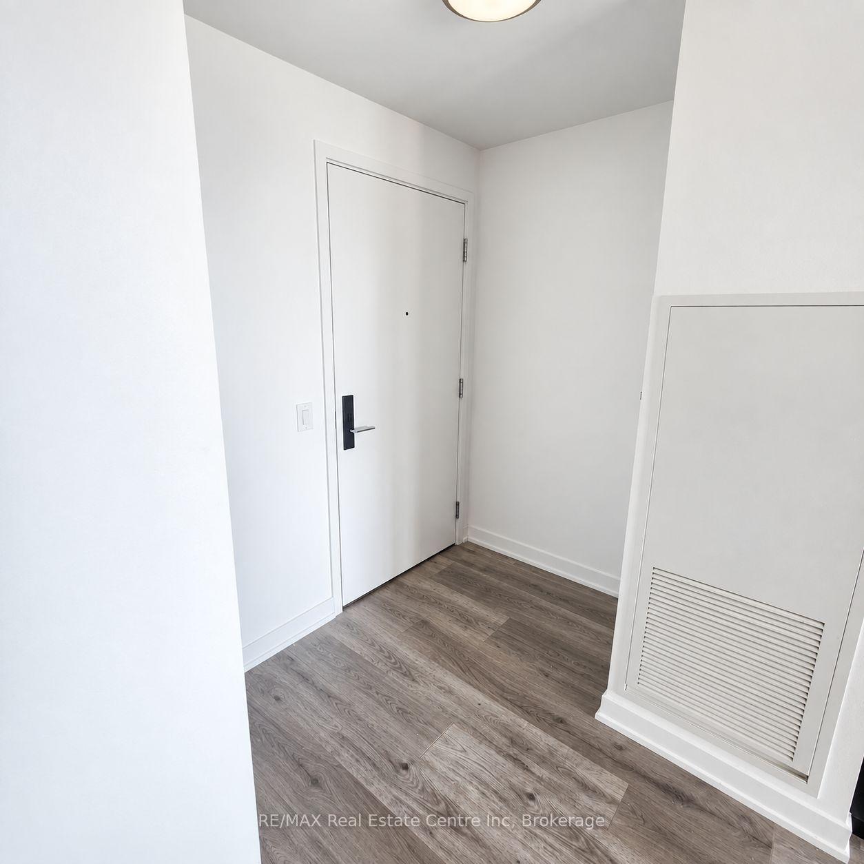 Photo 5 of Unit 328, 285 Dufferin Street, Toronto, South Parkdale — HOMEH
