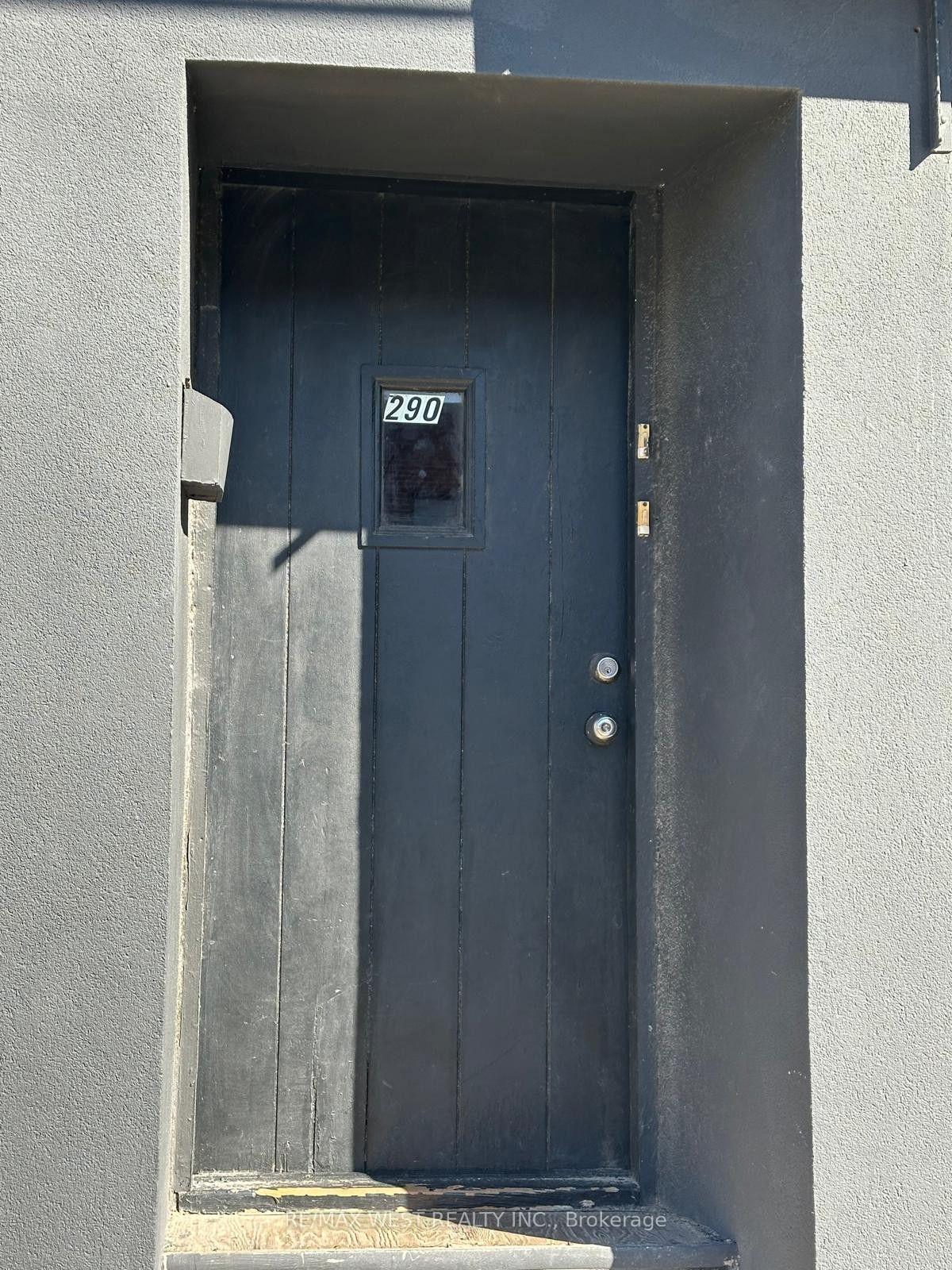 Photo 2 of Unit Second Floor Apt #1, 290 Harbord Street, Toronto, Palmerston-Little Italy — HOMEH