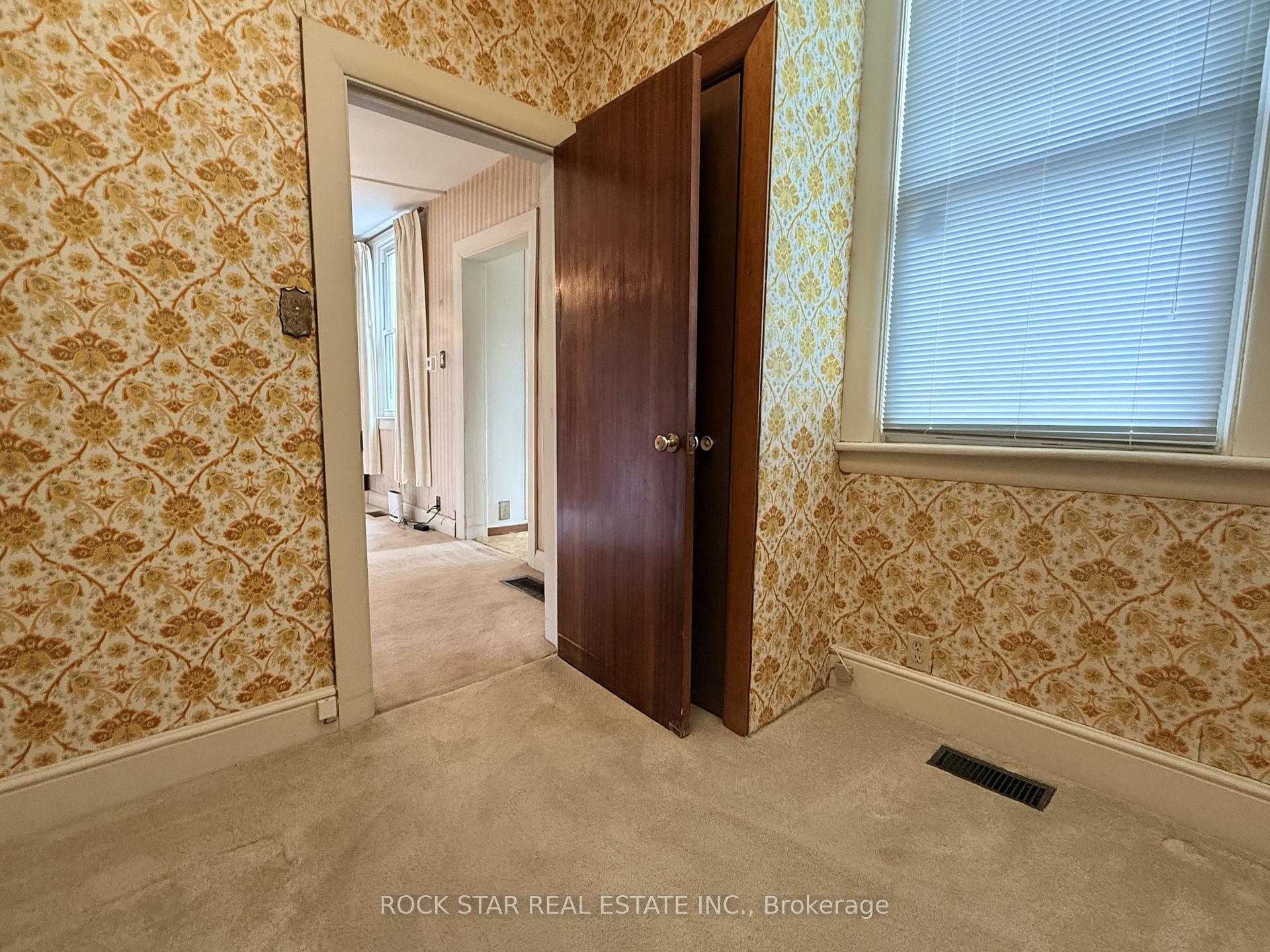 Photo 12 of 358 Barton Street E, Hamilton, Landsdale — HOMEH
