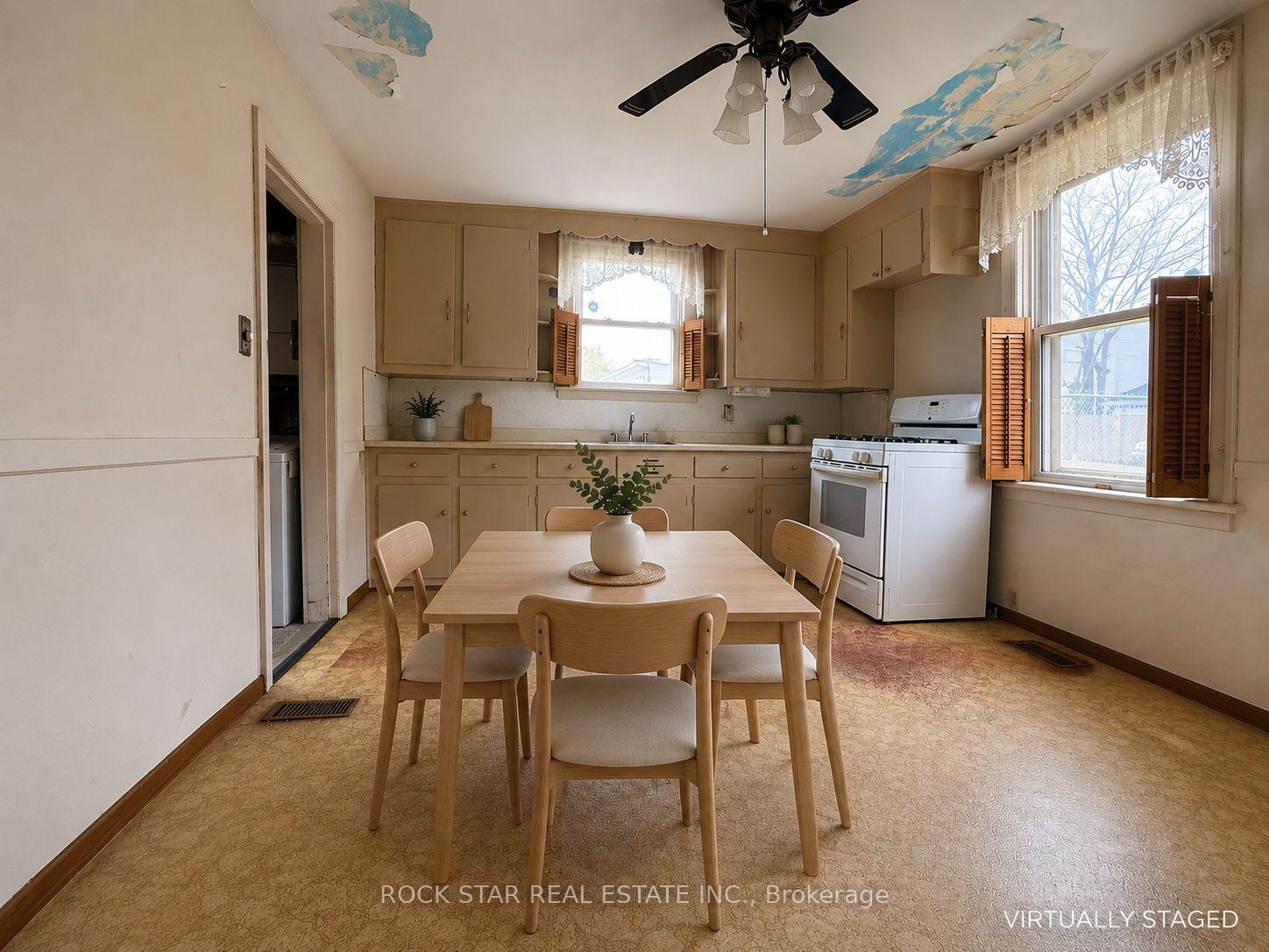 Photo 13 of 358 Barton Street E, Hamilton, Landsdale — HOMEH