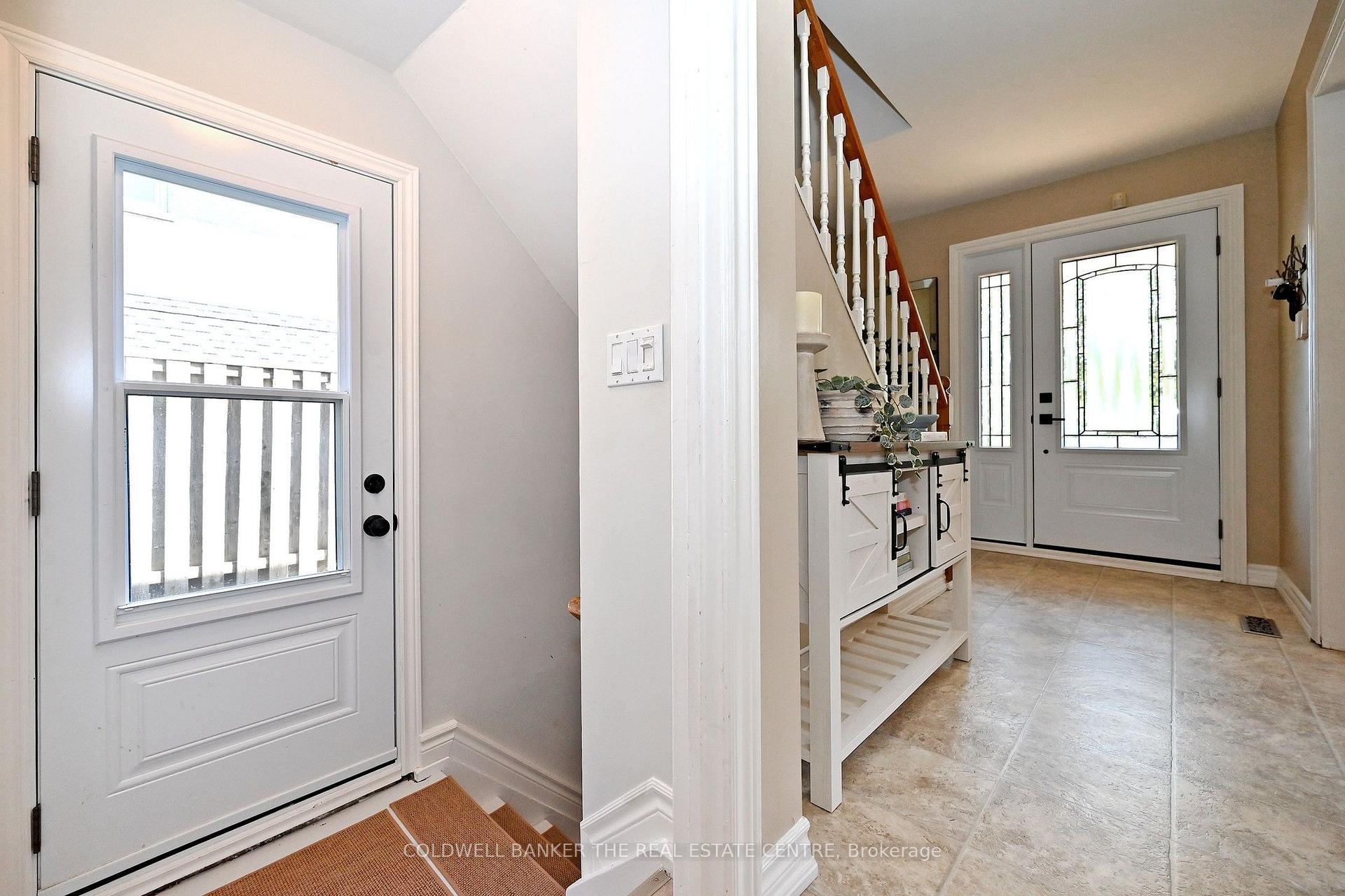 Photo 35 of 140 Lundy's Lane, Newmarket, Huron Heights-Leslie Valley — HOMEH