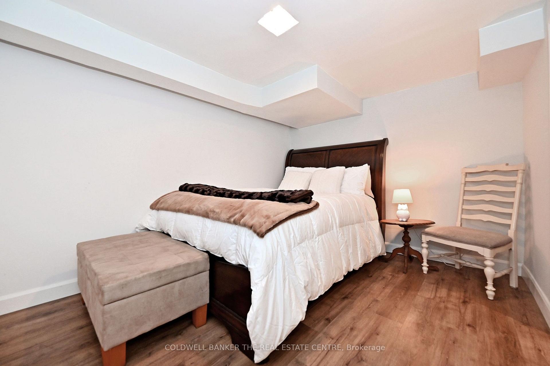 Photo 39 of 140 Lundy's Lane, Newmarket, Huron Heights-Leslie Valley — HOMEH