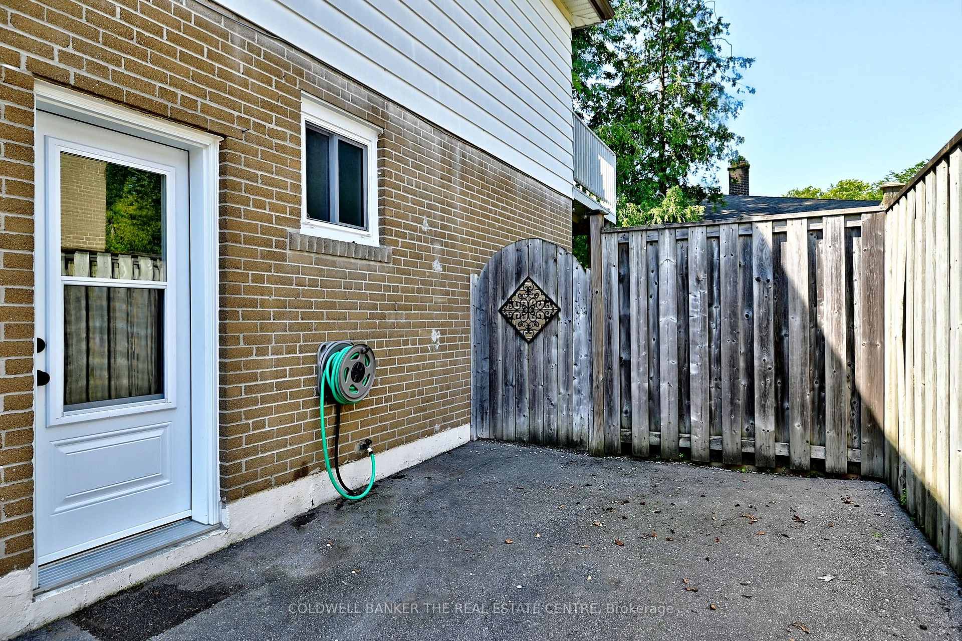 Photo 42 of 140 Lundy's Lane, Newmarket, Huron Heights-Leslie Valley — HOMEH
