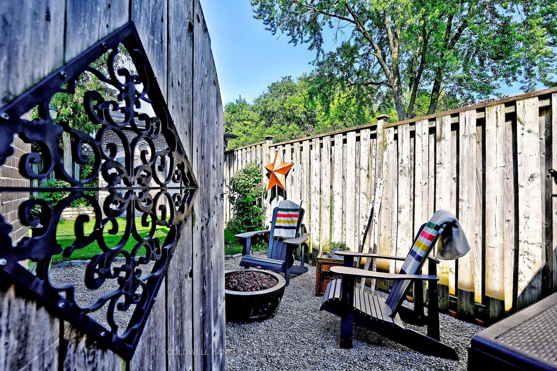Photo 43 of 140 Lundy's Lane, Newmarket, Huron Heights-Leslie Valley — HOMEH