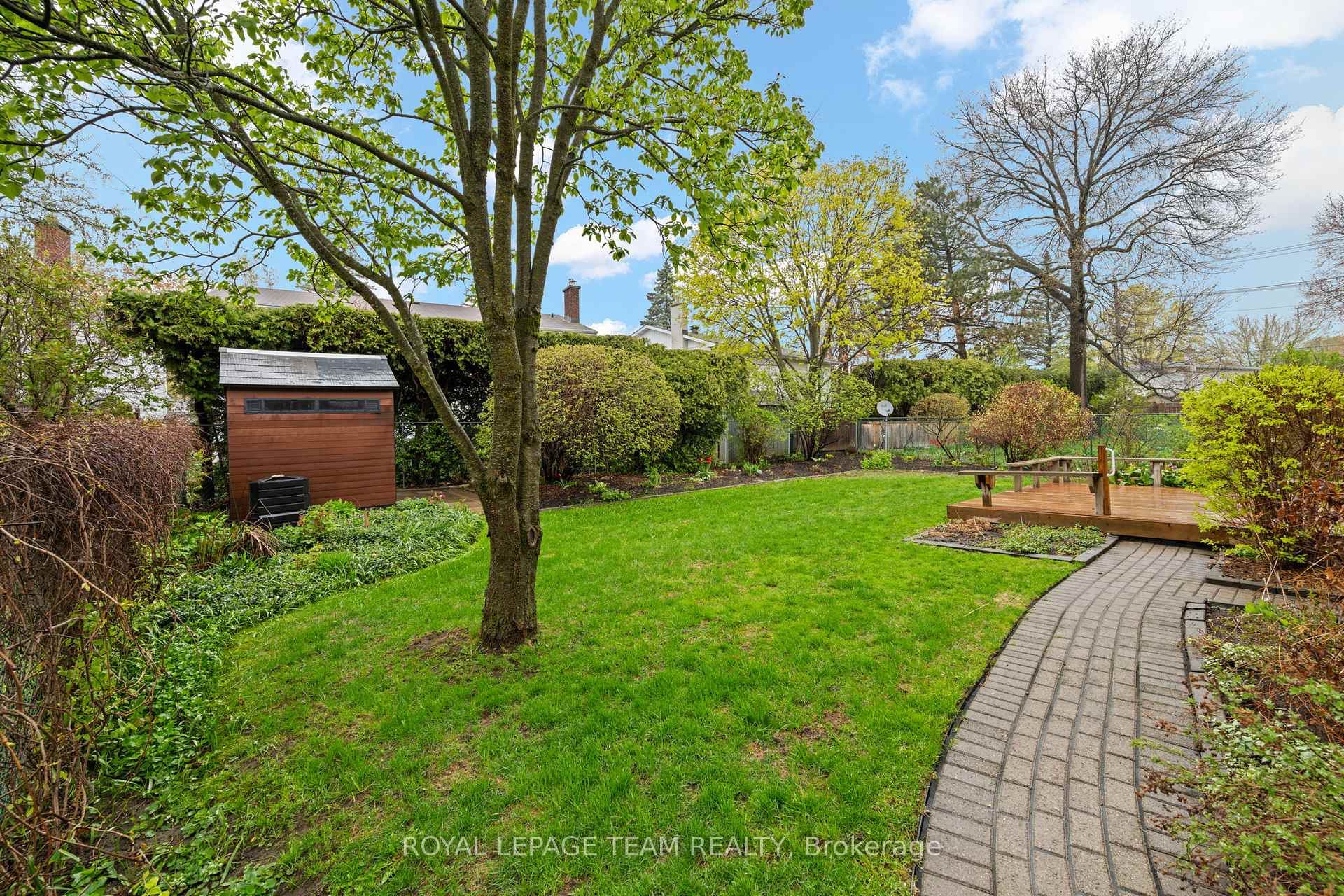 Photo 31 of 7 Centrepark Drive, Ottawa, Blackburn Hamlet — HOMEH
