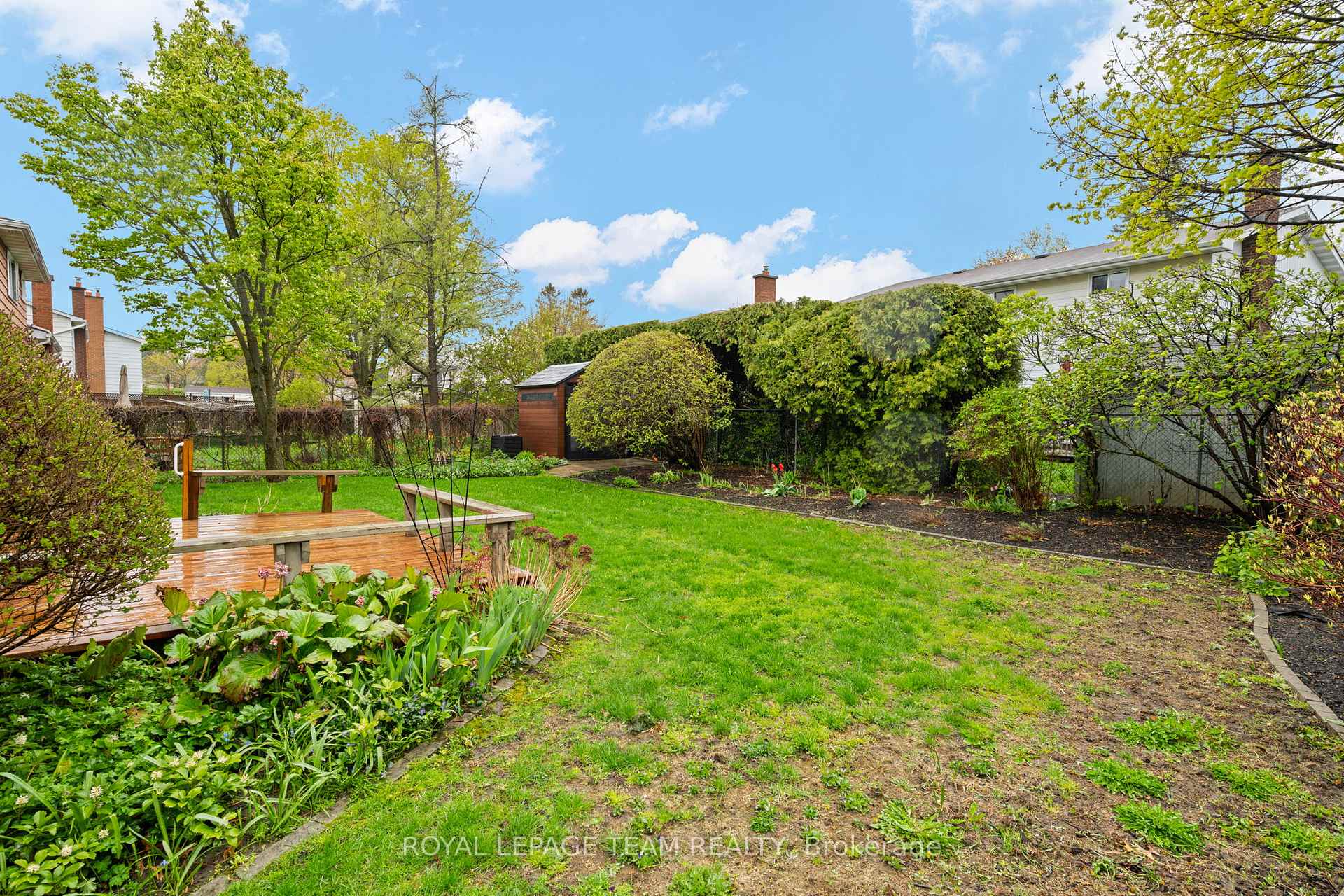 Photo 34 of 7 Centrepark Drive, Ottawa, Blackburn Hamlet — HOMEH