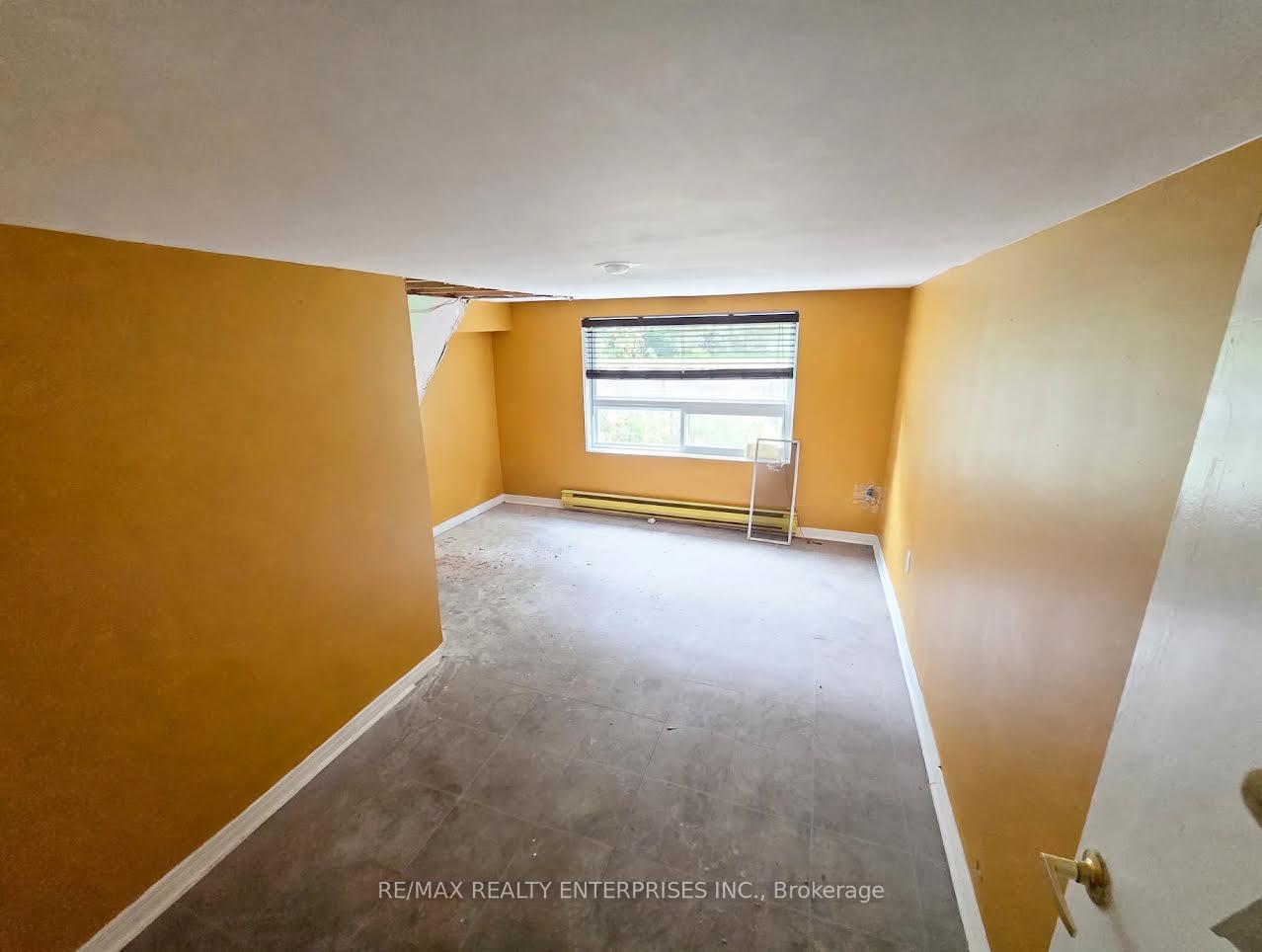 Photo 14 of 1228 Haig Boulevard, Mississauga, Lakeview — HOMEH