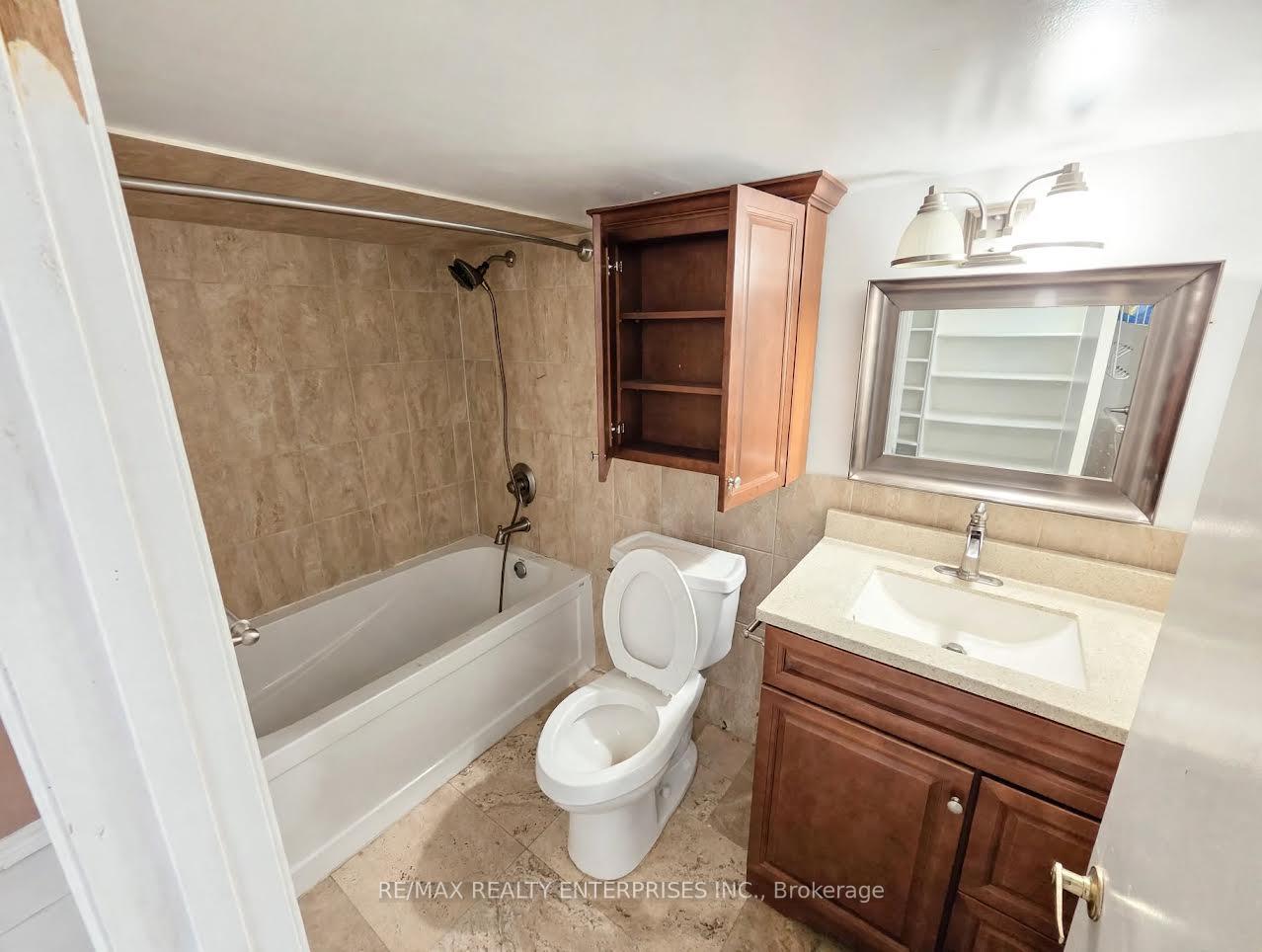 Photo 15 of 1228 Haig Boulevard, Mississauga, Lakeview — HOMEH