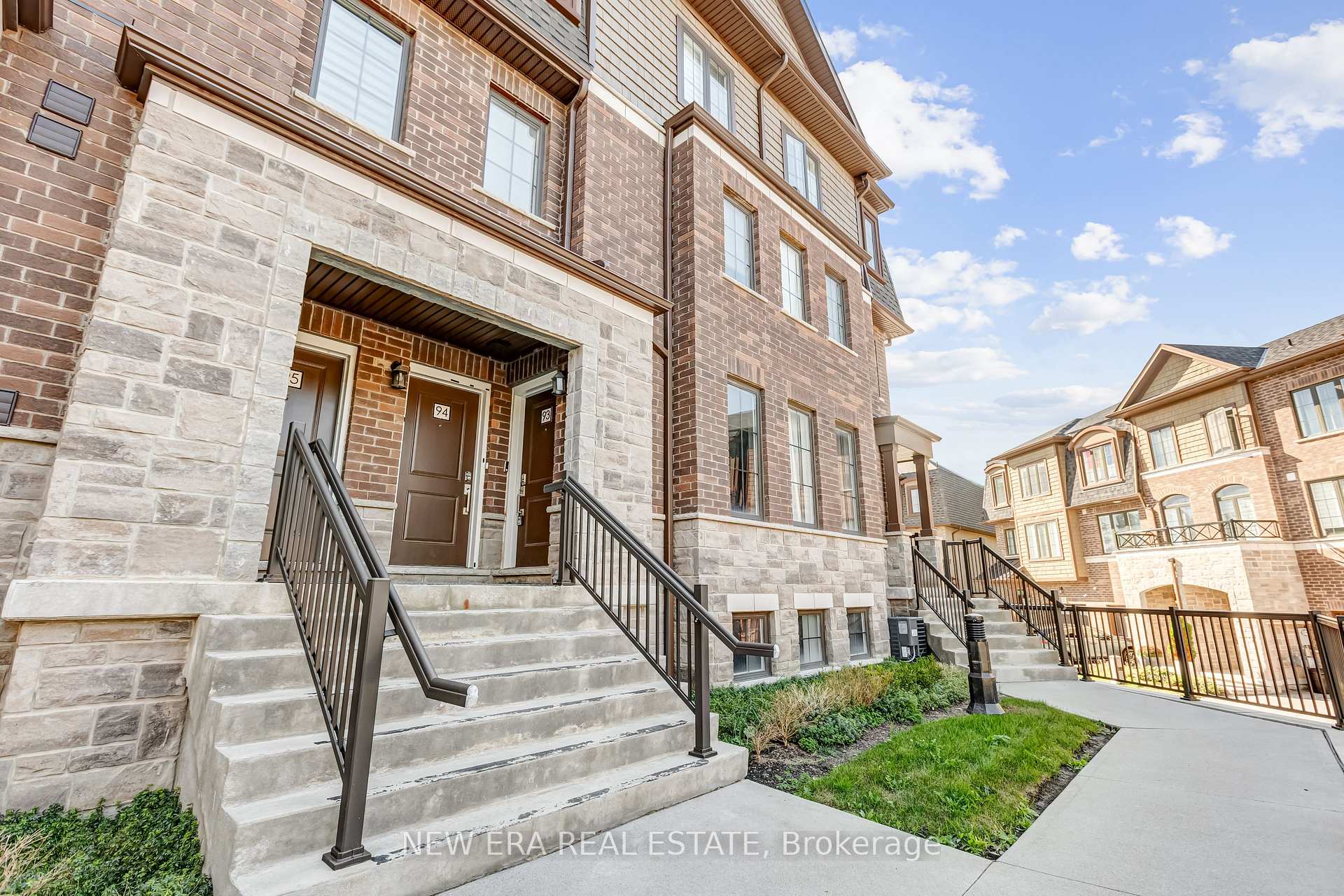 Photo of Unit 94, 445 Ontario Street S
