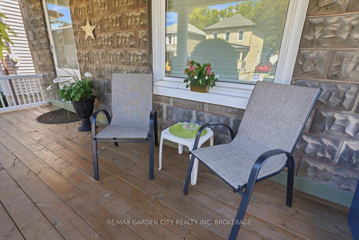 Photo 5 of 70 Lowell Avenue, St. Catharines, Downtown — HOMEH