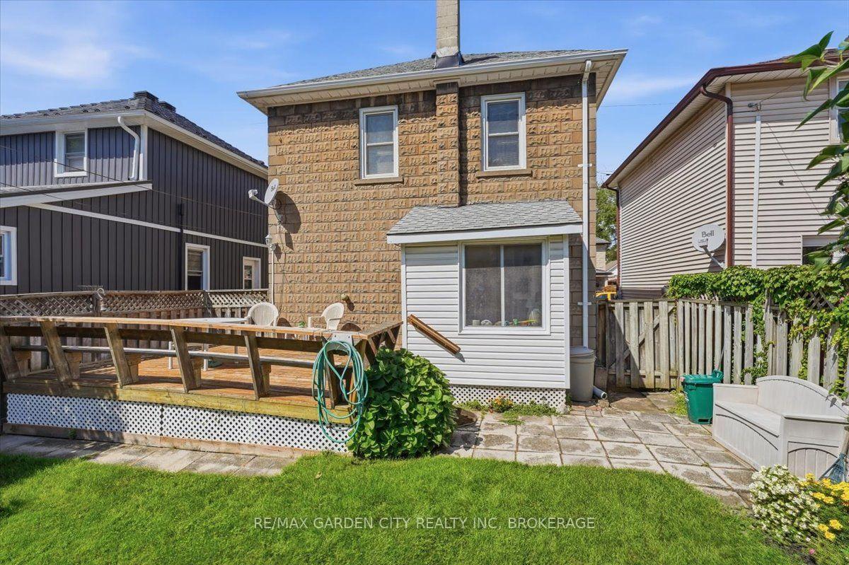 Photo 32 of 70 Lowell Avenue, St. Catharines, Downtown — HOMEH