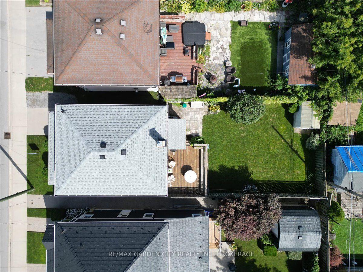 Photo 34 of 70 Lowell Avenue, St. Catharines, Downtown — HOMEH